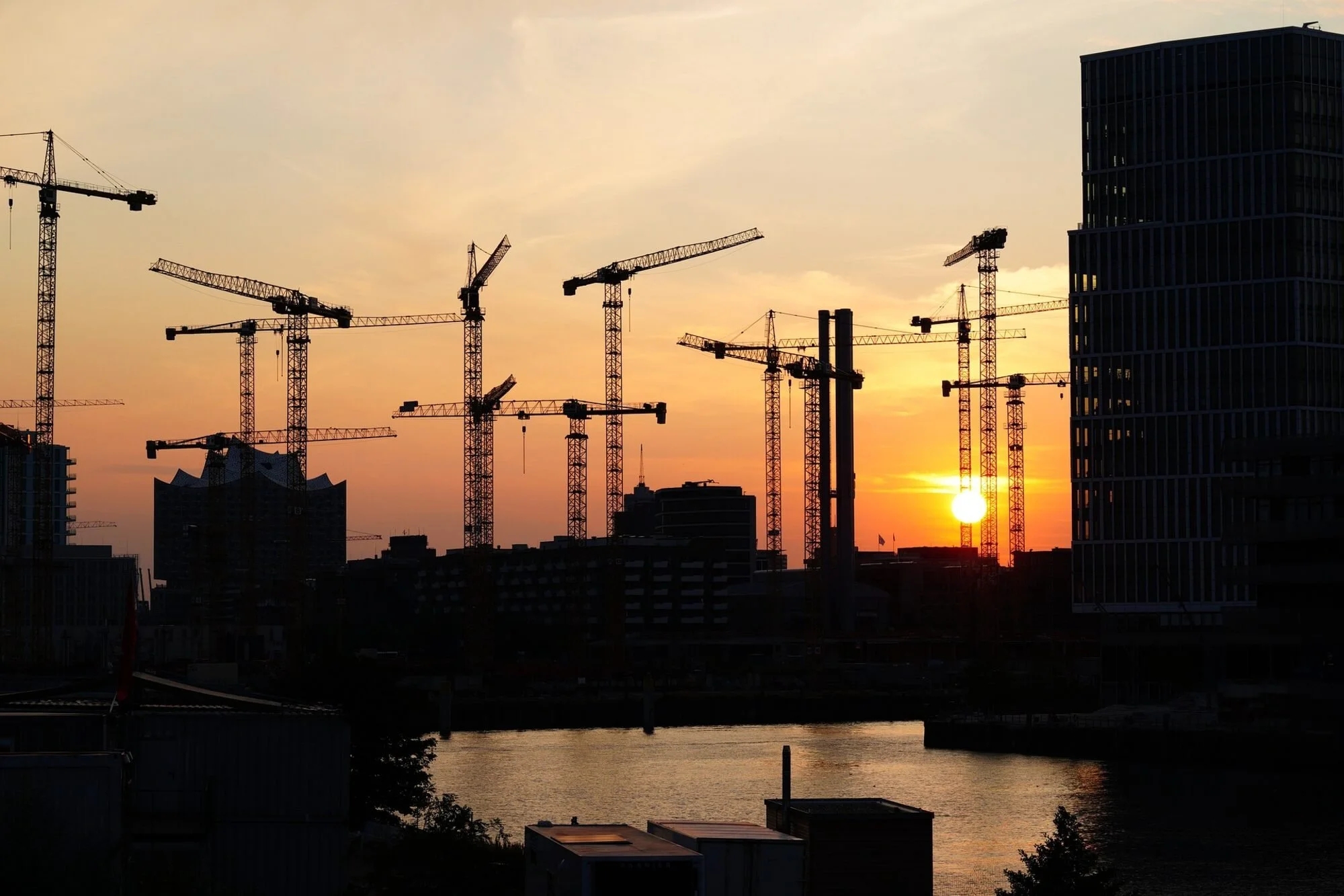 Issuing a statutory demand: a step-by-step guide for construction contractors