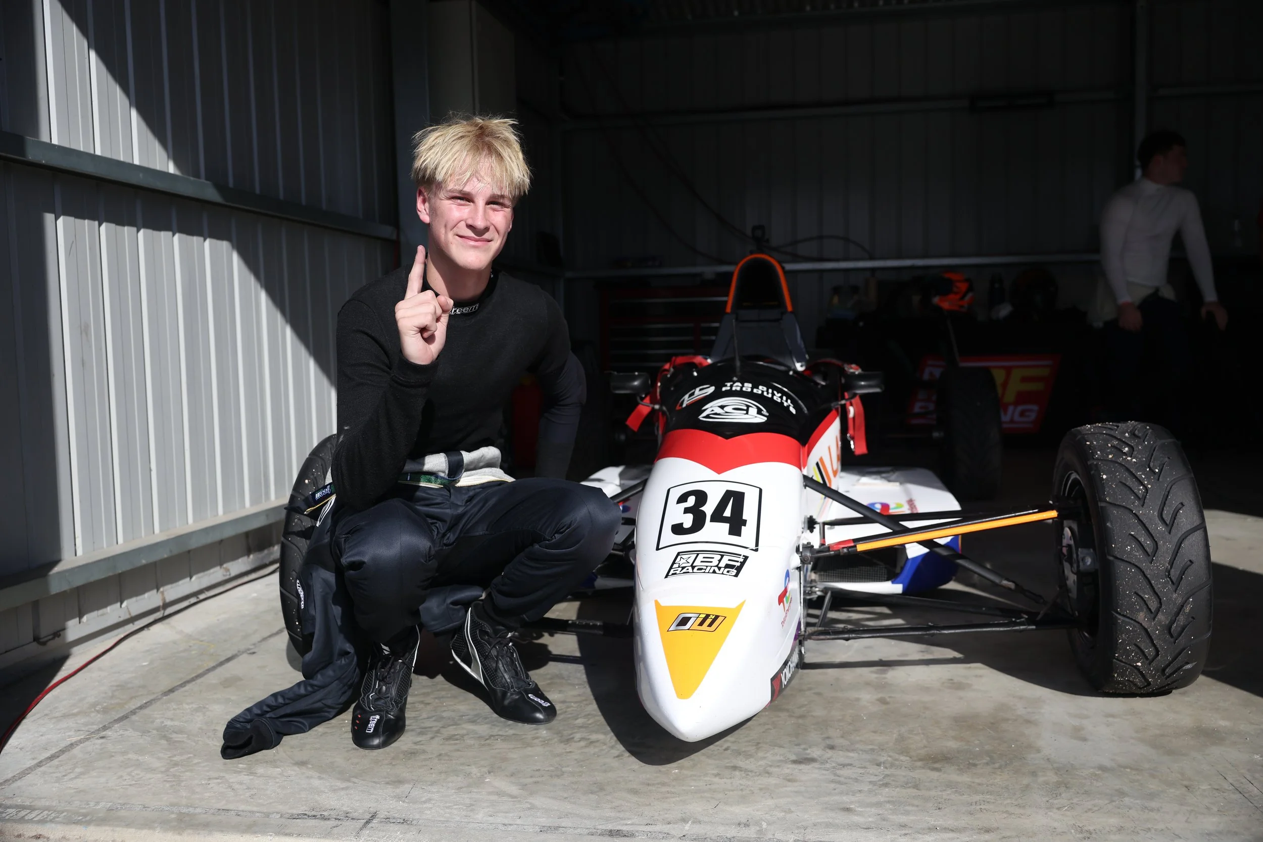 Oli Wickham prevails in maiden Yokohama Tyre AASA Australian Formula Ford Championship Shootout