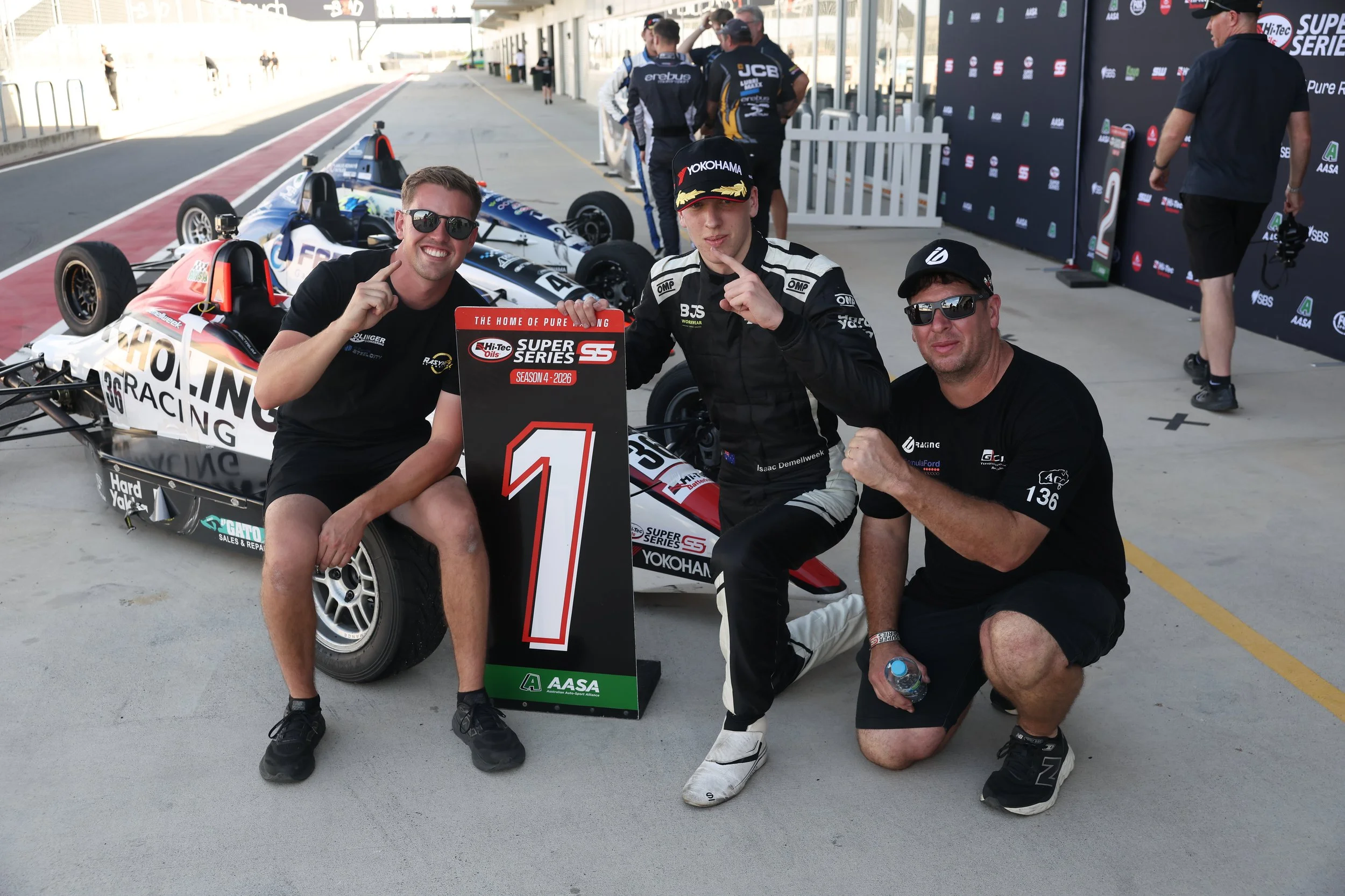 Isaac Demellweek seals the final victory at Round 1