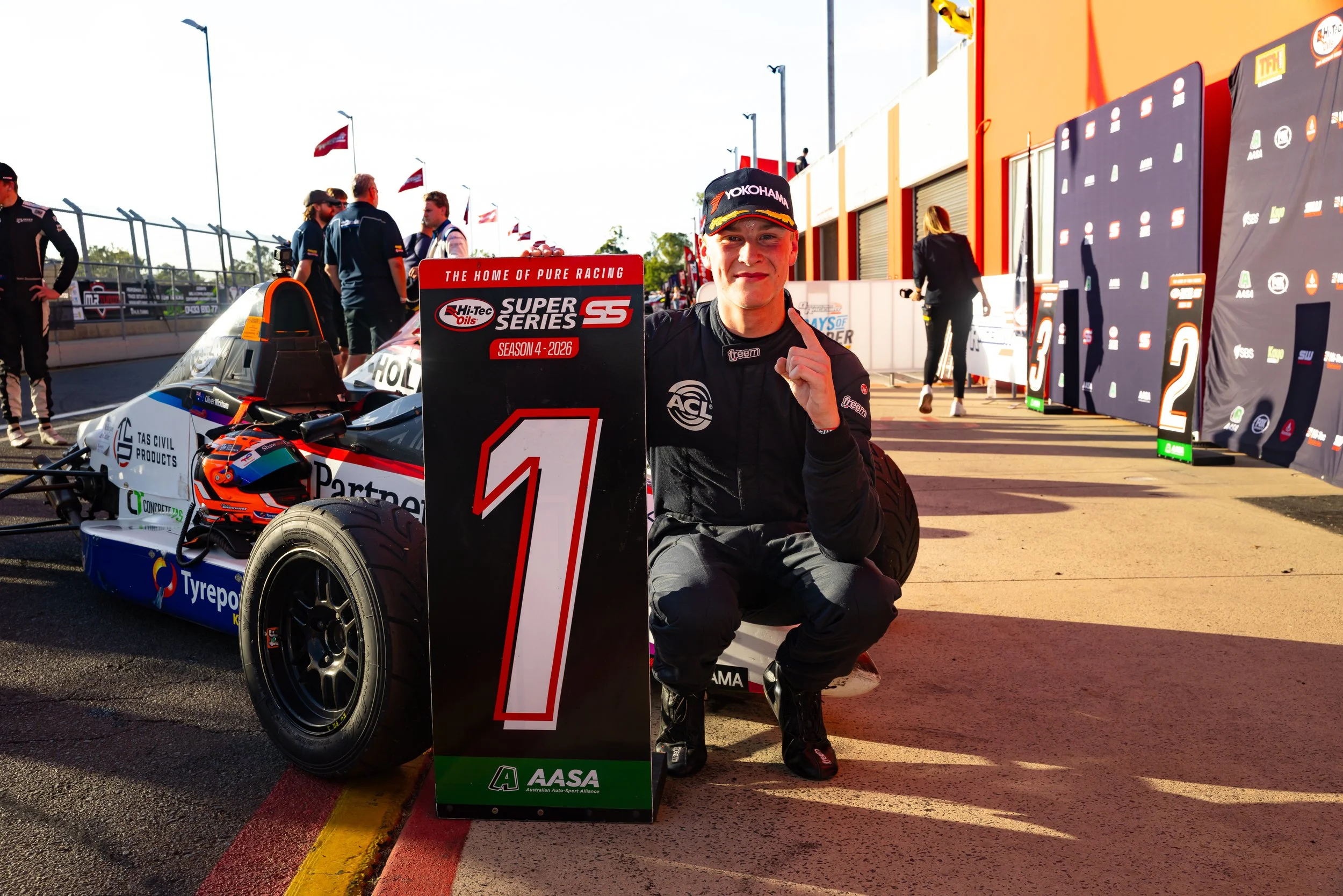 Oli Wickham charges to final Yokohama Tyre AASA Australian Formula Ford Championship victory at Queensland Raceway