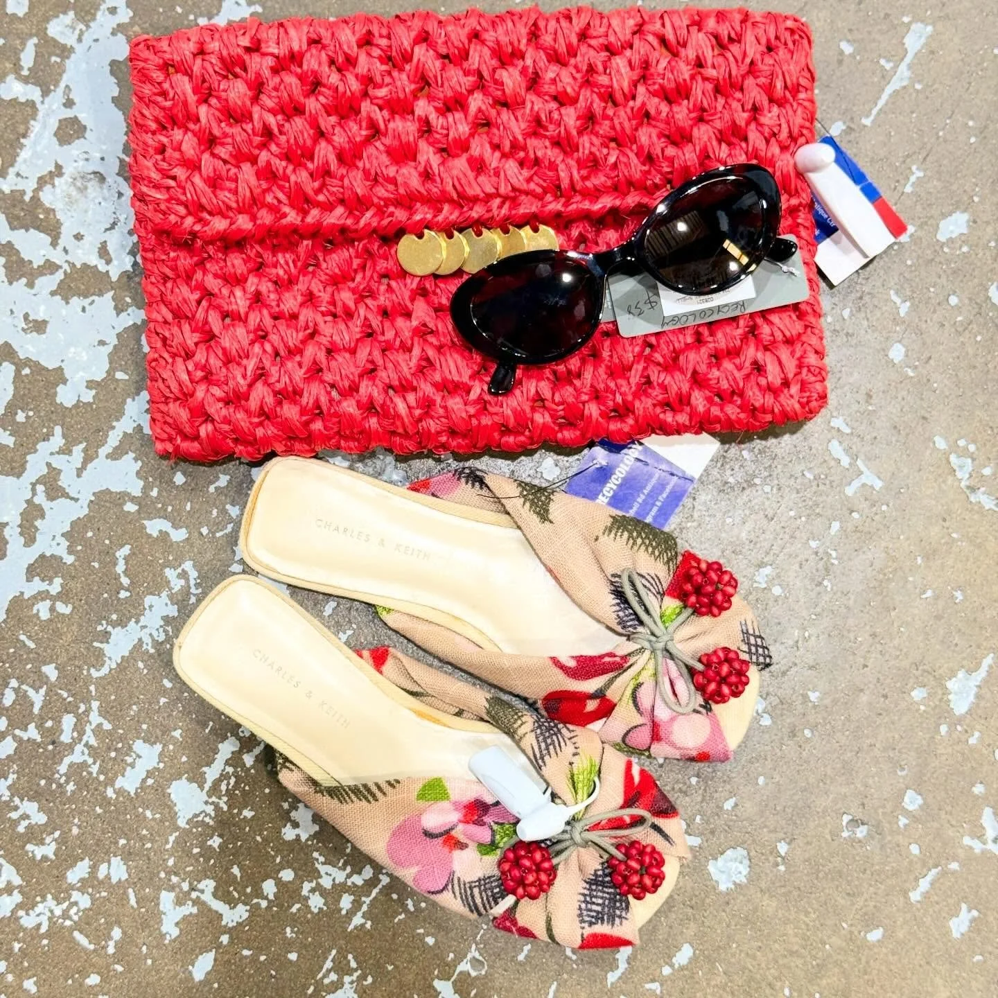 Stuck for a gift for that special someone? Get them something unique here in our retro wonderland!!

⭐️ Find your next treasure here ⭐️

Mitchell Road Antique &amp; Design
🕰 Open Every Day | 10 AM &ndash; 6 PM
📍 17 Bourke Road, Alexandria, NSW
🛒Gr