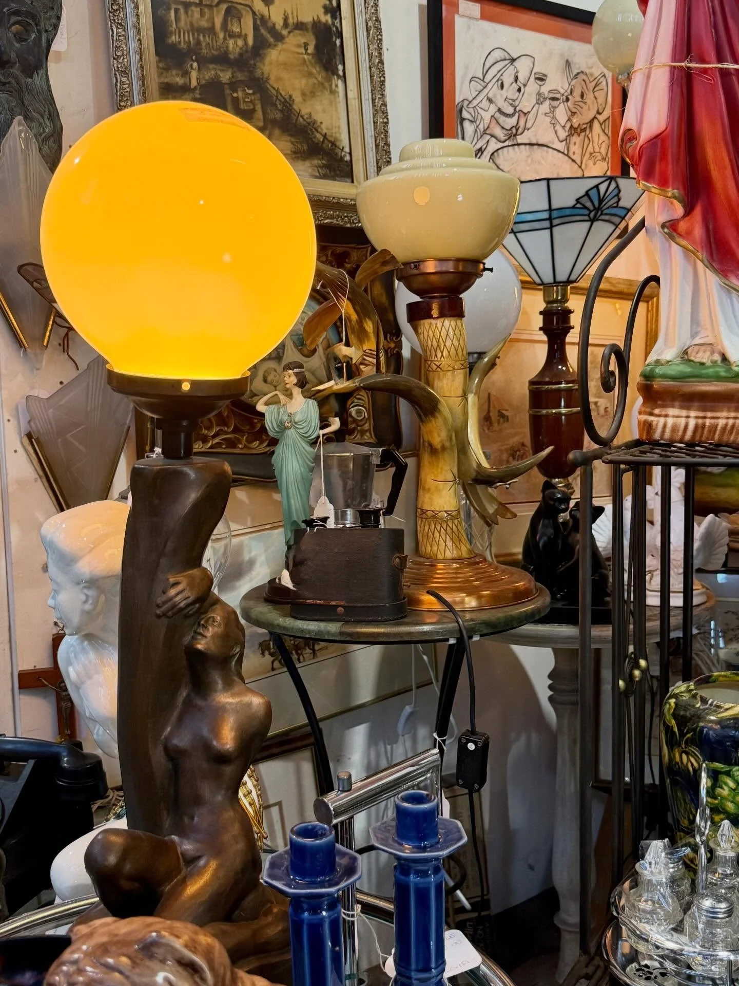 Mitchell Road Antique &amp; Design

 🛍️ New treasures arriving daily!

🕰 Open Every Day | 10 AM &ndash; 6 PM
📱 0418 160 727
📍 17 Bourke Road, Alexandria, NSW

🛒Great shopping experience 🛍️
🚙🅿️ Parking on site 
🐶Dog friendly business 

#vinta