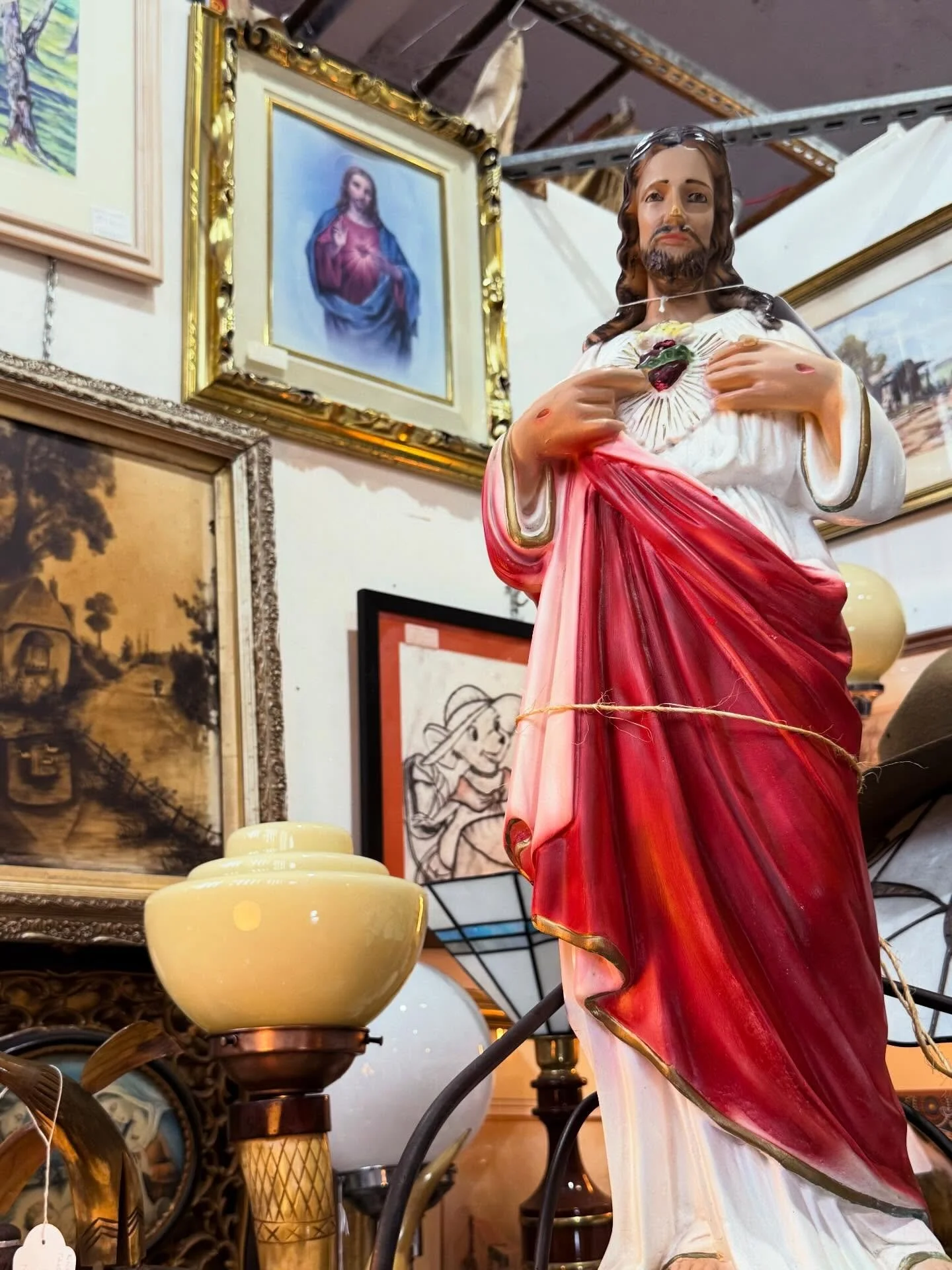 Heavens above, it&rsquo;s hot outside! #sydney #retro #vintage #antiques #hot