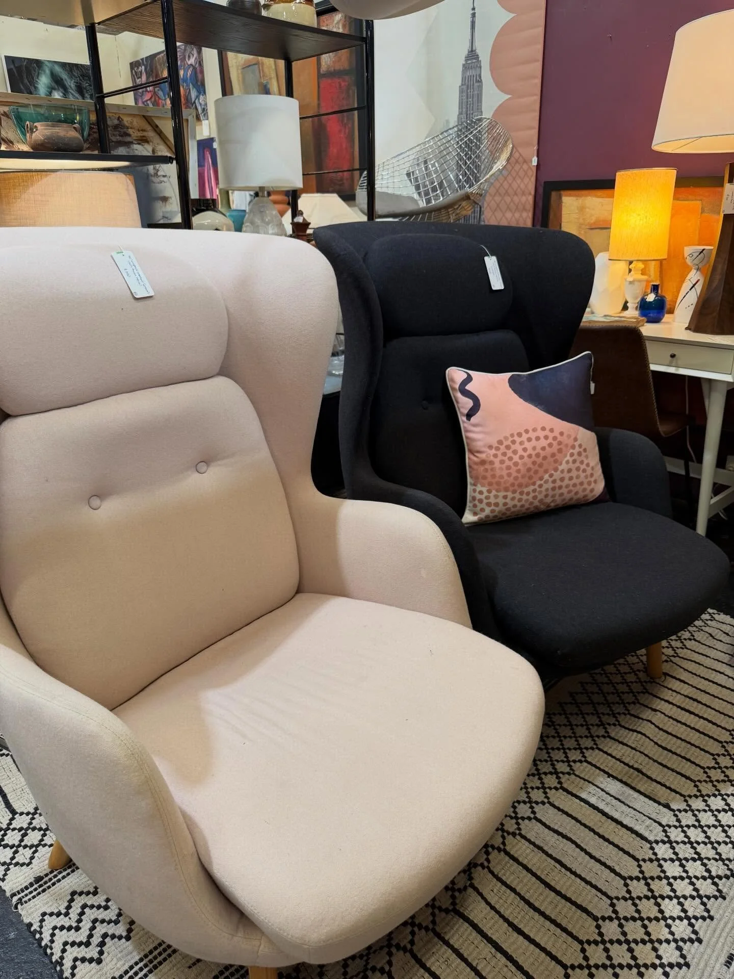 🛍️ Come see us 10am-6pm everyday! 📍 17 Bourke Road, Alexandria, NSW
🛒Great shopping experience 🛍️
🚙🅿️ Parking on site 
🐶Dog friendly business 

⭐️ Find your next treasure here ⭐️

Mitchell Road Antique &amp; Design
🕰 Open Every Day | 10 AM &n