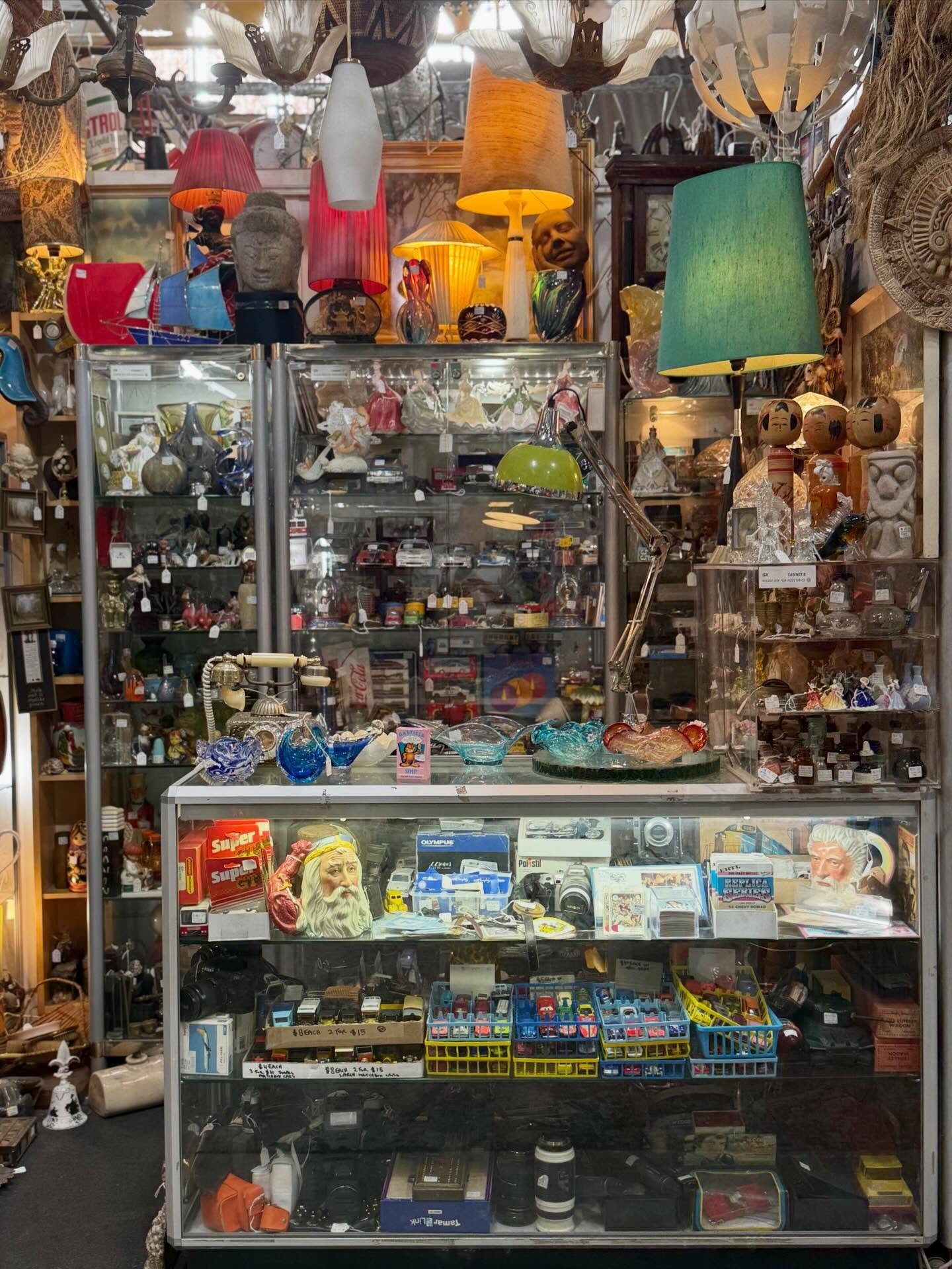 Treasures galore &hellip; 🤩😍🥰
@mitchellroadantiques 

Mitchell Road Antique and Design Centre 
17 Bourke Road, Alexandria NSW 2015
Australia 
📱 Mob 0418160727

🔑 Opening hours 10am till 6pm
 ( 7 days a week )

🛒 Great shopping experience 🛍️ 🛒