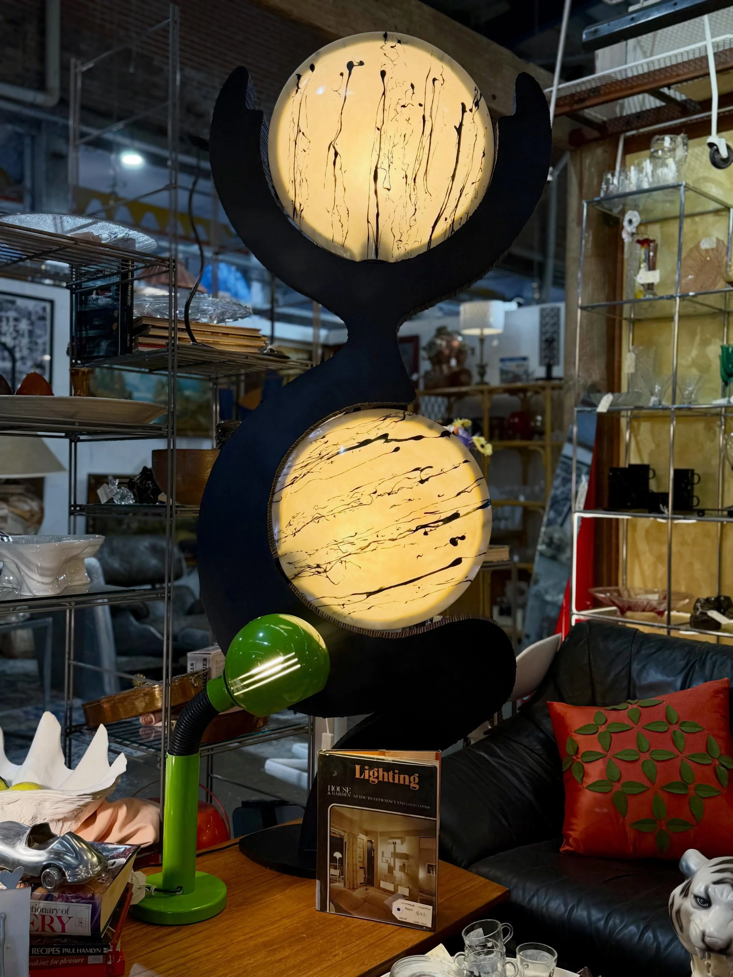 Let&rsquo;s talk lamps!! 💡🛋️ #deathtothebiglight #lampsonlyplease

⭐️ Find your next treasure here ⭐️

Mitchell Road Antique &amp; Design
🕰 Open Every Day | 10 AM &ndash; 6 PM
📍 17 Bourke Road, Alexandria, NSW
🛒Great shopping experience 🛍️
🚙🅿