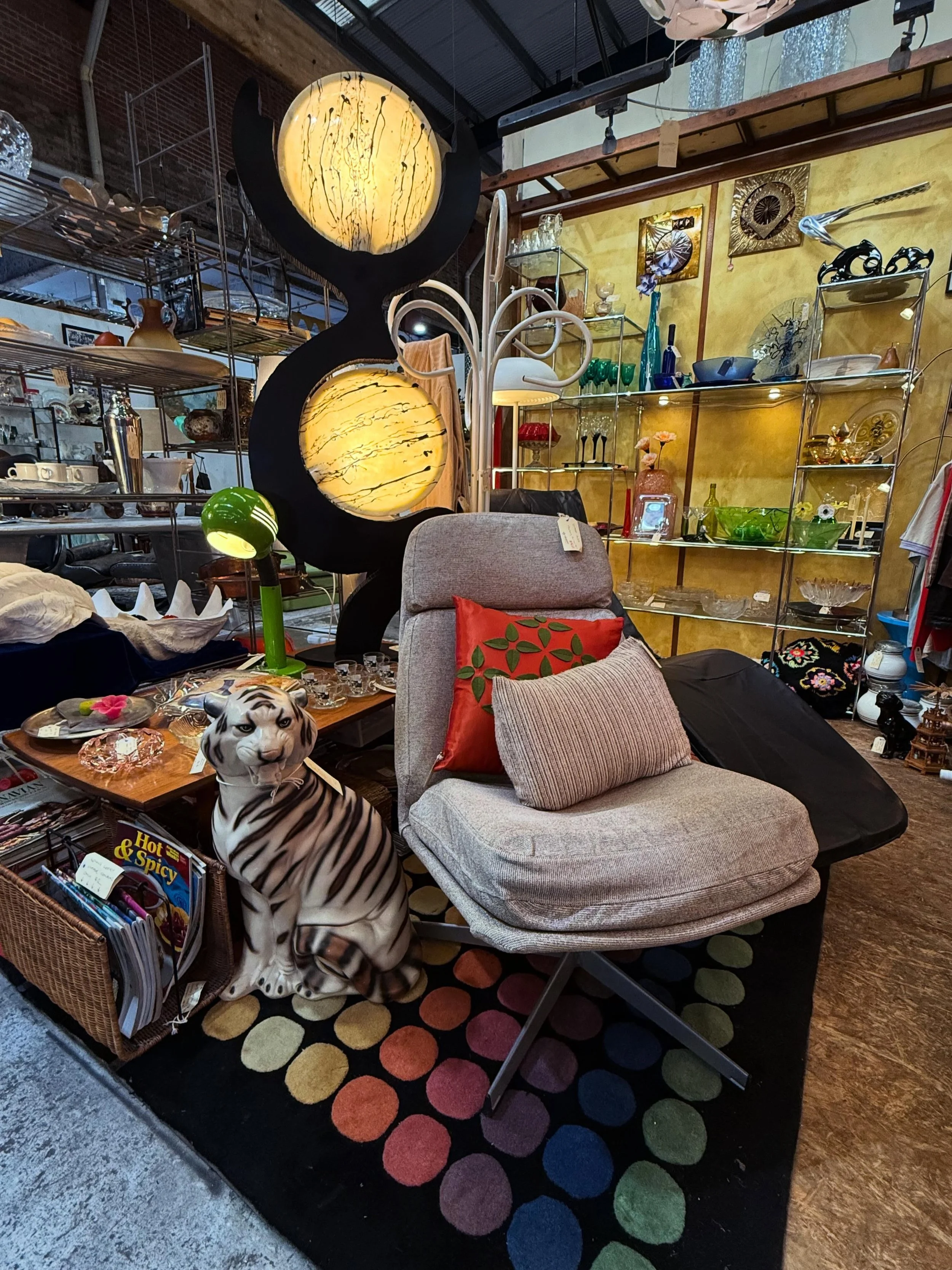 ⭐️Find your next treasure here ⭐️

Mitchell Road Antique &amp; Design

🕰 Open Every Day | 10 AM &ndash; 6 PM

📍 17 Bourke Road, Alexandria, NSW

🛒Great shopping experience 🛍️

🚙🅿️ Parking on site 

🐶Dog friendly business 

#uniquefinds #antiqu