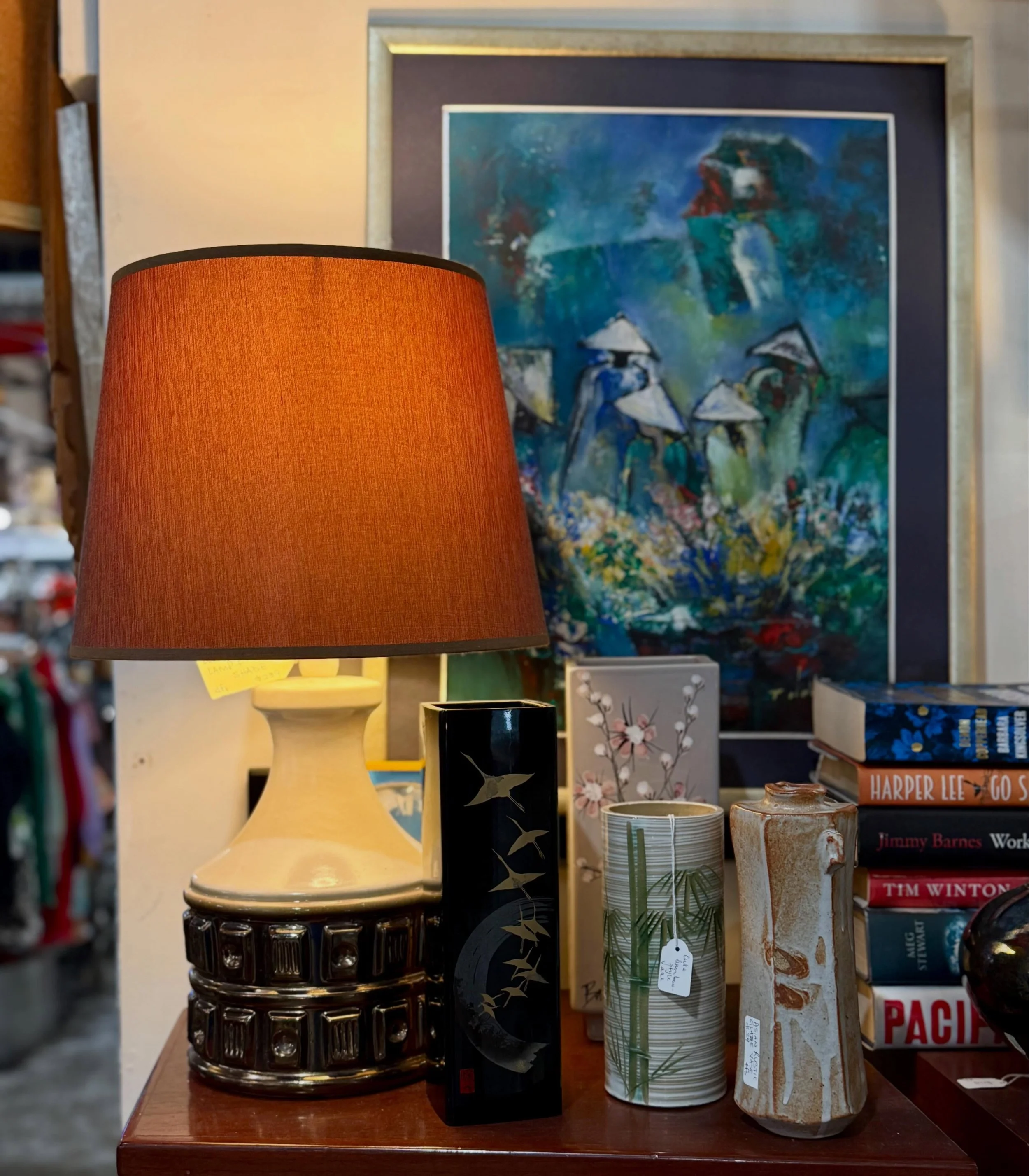 Winter is hereeeeeee ❄️🥶 Come in and find something to warm up yourself and your interiors! 

Mitchell Road Antique &amp; Design
🕰 Open Every Day | 10 AM &ndash; 6 PM
📍 17 Bourke Road, Alexandria, NSW
🛒Great shopping experience 🛍️
🚙🅿️ Parking 