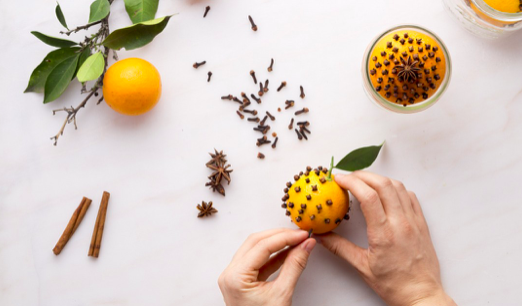 8 DIY Ways To Make Your Home Smell Like The Holidays