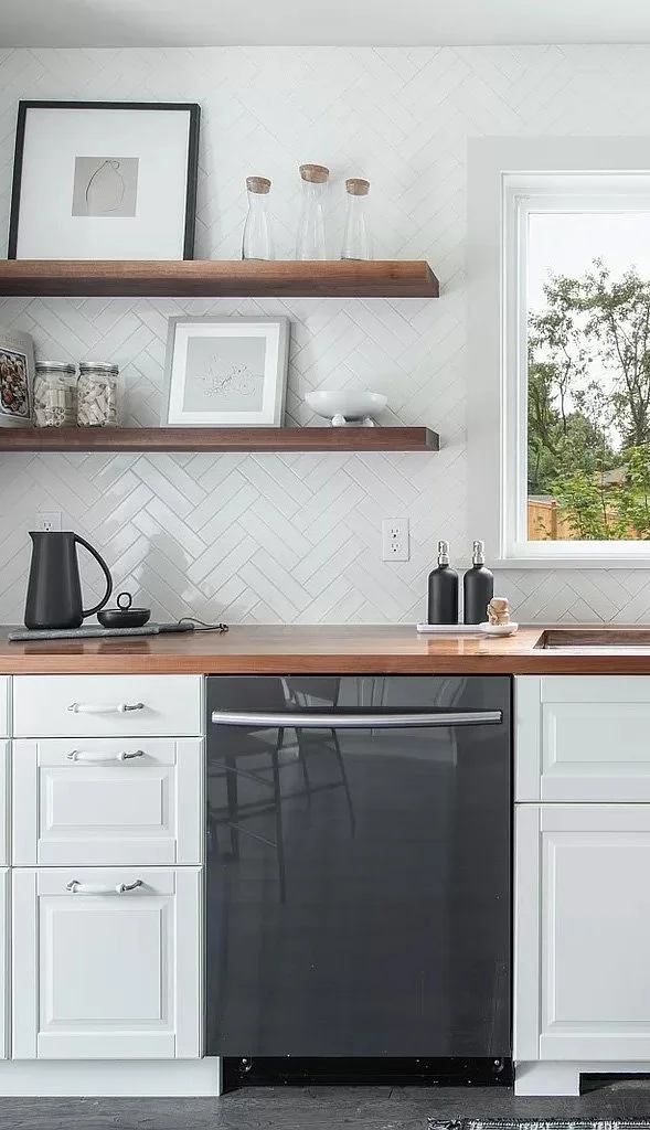 a56143a142ec0777da86b782a0eac632-uncropped_scaled_within_1536_1152 copy2.jpg