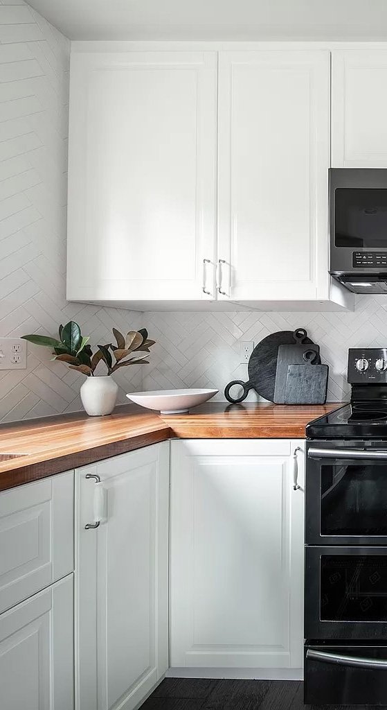 eb4ec0feb428886ffa02837df69f7c31-uncropped_scaled_within_1536_1152 copy2.jpg