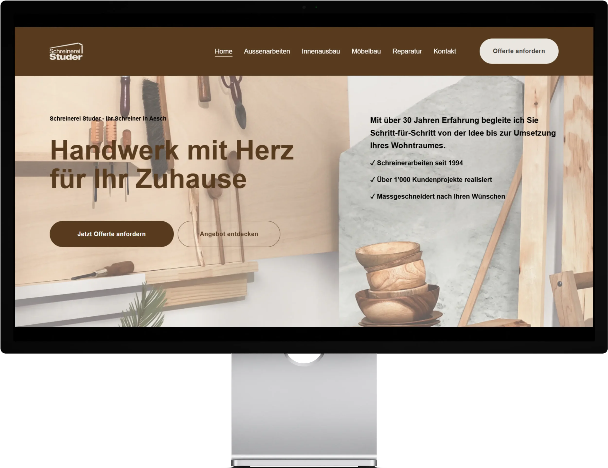 Screenshot einer professionellen Website für einen Schreiner