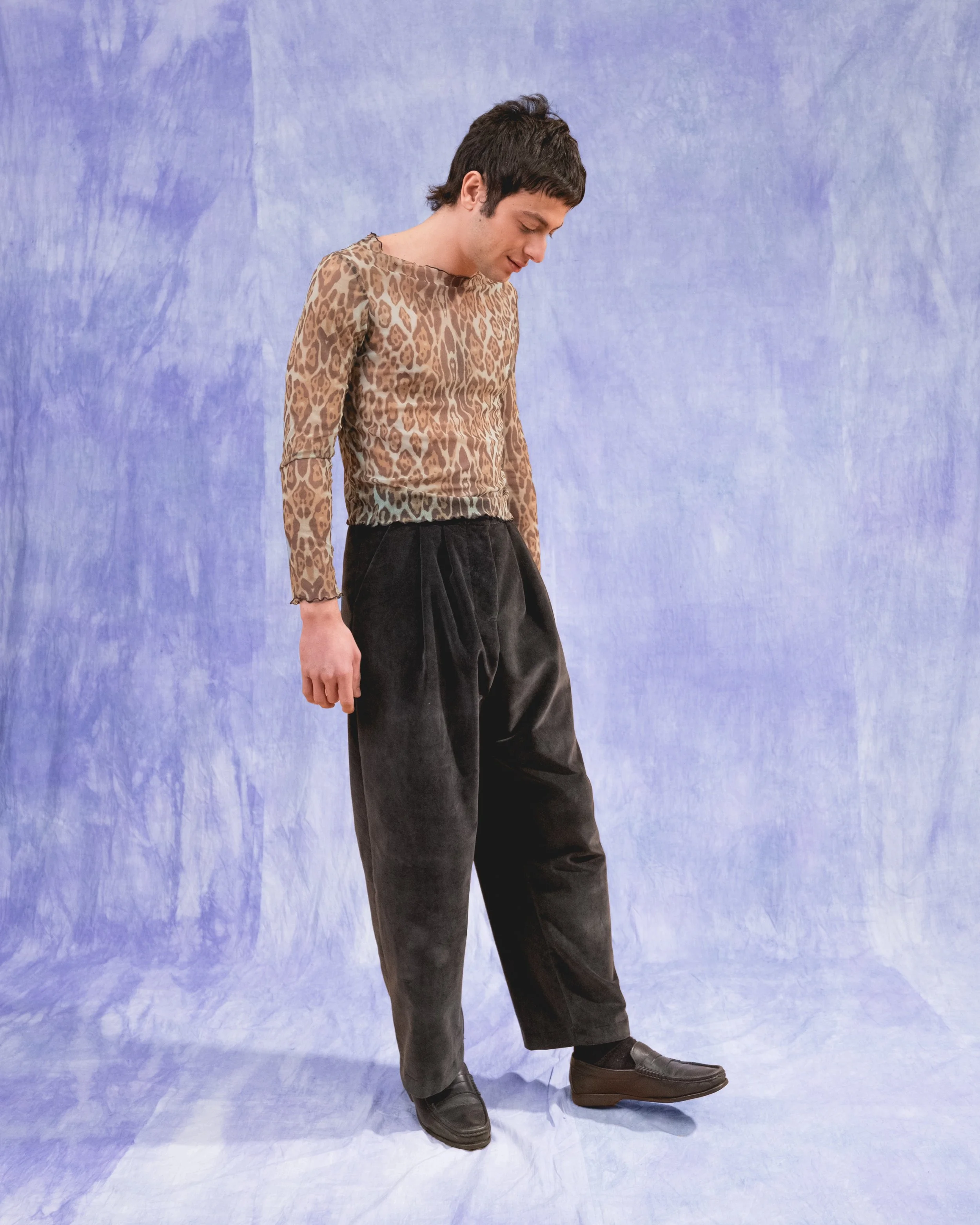 Pleated trousers in cotton velvet