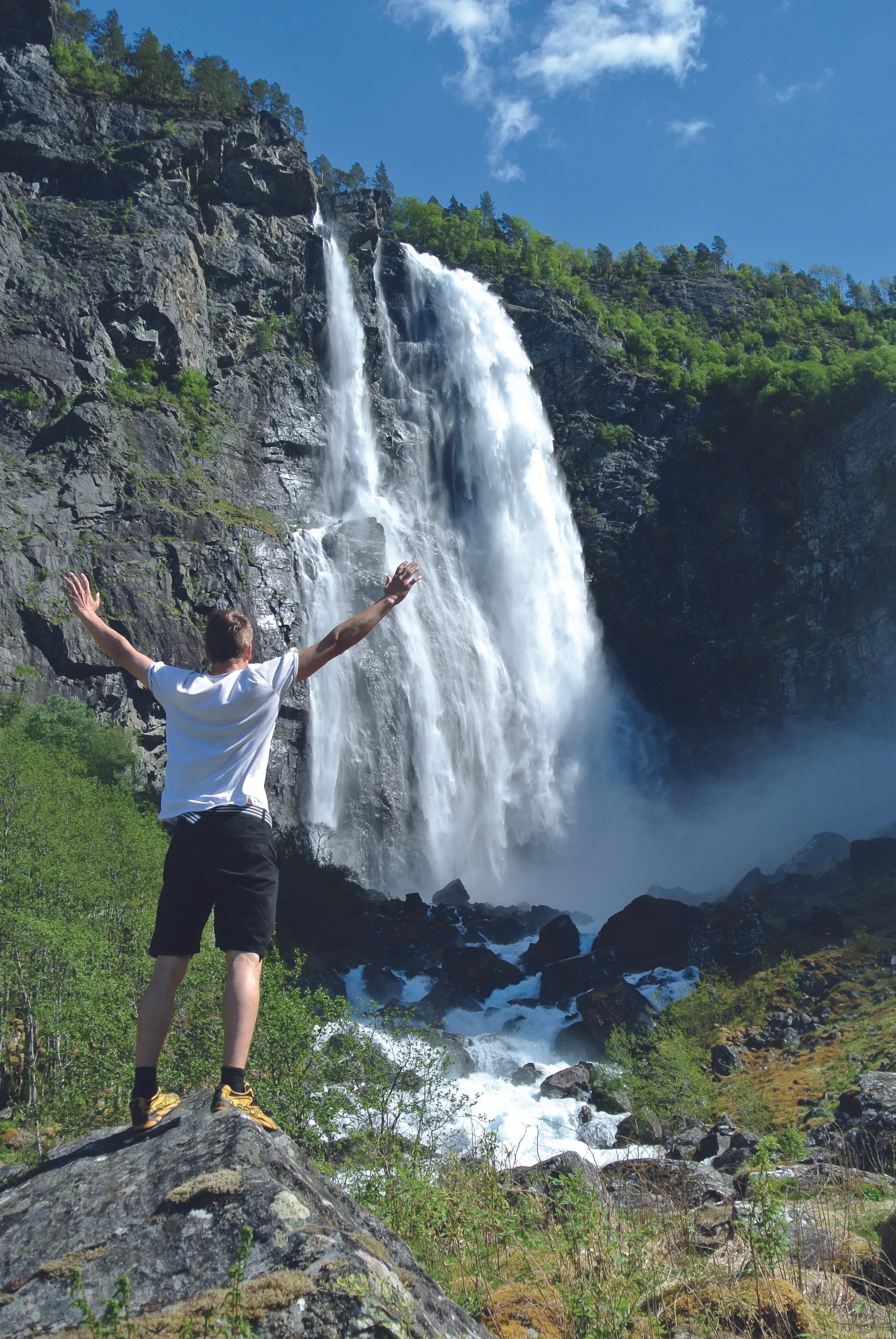 Feigumfossen+Foto+Karlis+Bremer.JPG.webp