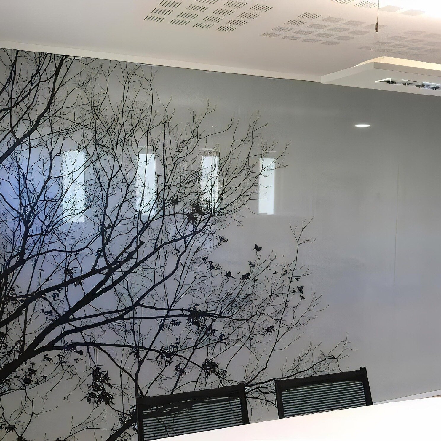 Glass obscurity and privacy is something we&rsquo;re great at! 🏆 With the correct application and design you can zone off and divide without compromising the light and airy feel. Domom offer glass frosting, Squid, vinyl lettering, oneway-vision, man