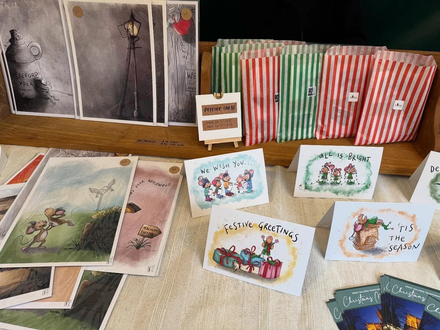 Local supplier appreciation post!

I&rsquo;ve had some lovely feedback today about the look and quality of both my cards and prints, and wanted to say a huge thank you to @colcards and to @firstpaigeprint for their work bringing my ideas into life!

