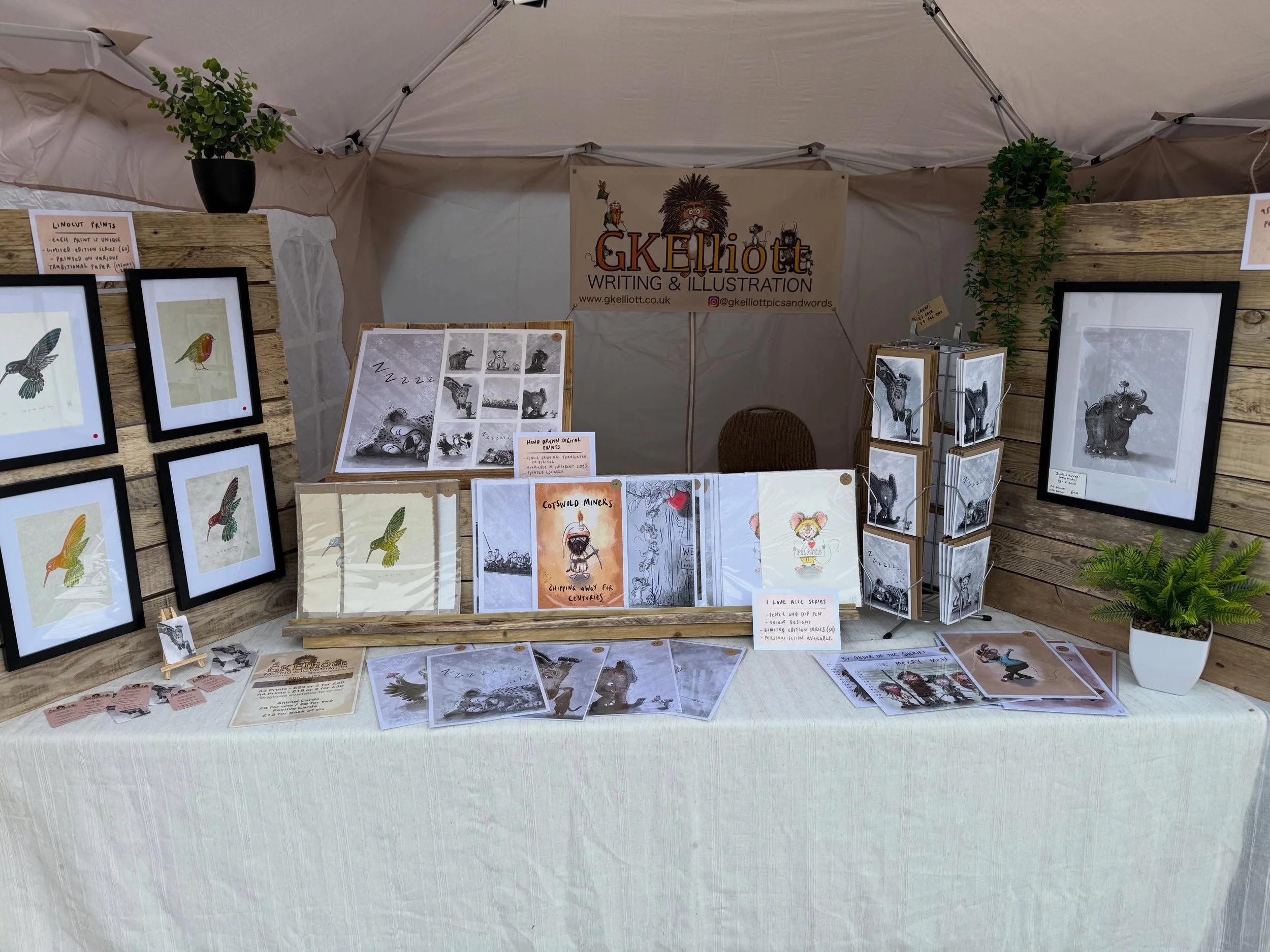 Day two of my craft fair weekend and a debut for me at the amazing @milton_market_cotswolds 

Everyone needs to come and see this wonderful fair! It is full of an amazing array of delightful arts and crafts, artisan food and drink, lovely people, top