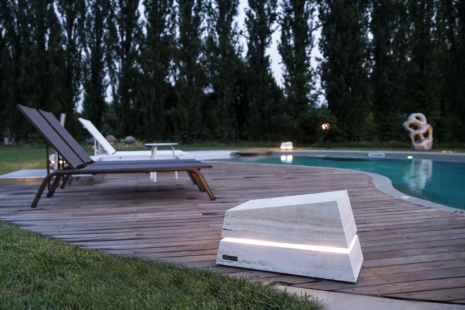 EL-Menhir Minimal Sound-3-RGB-LR.jpg