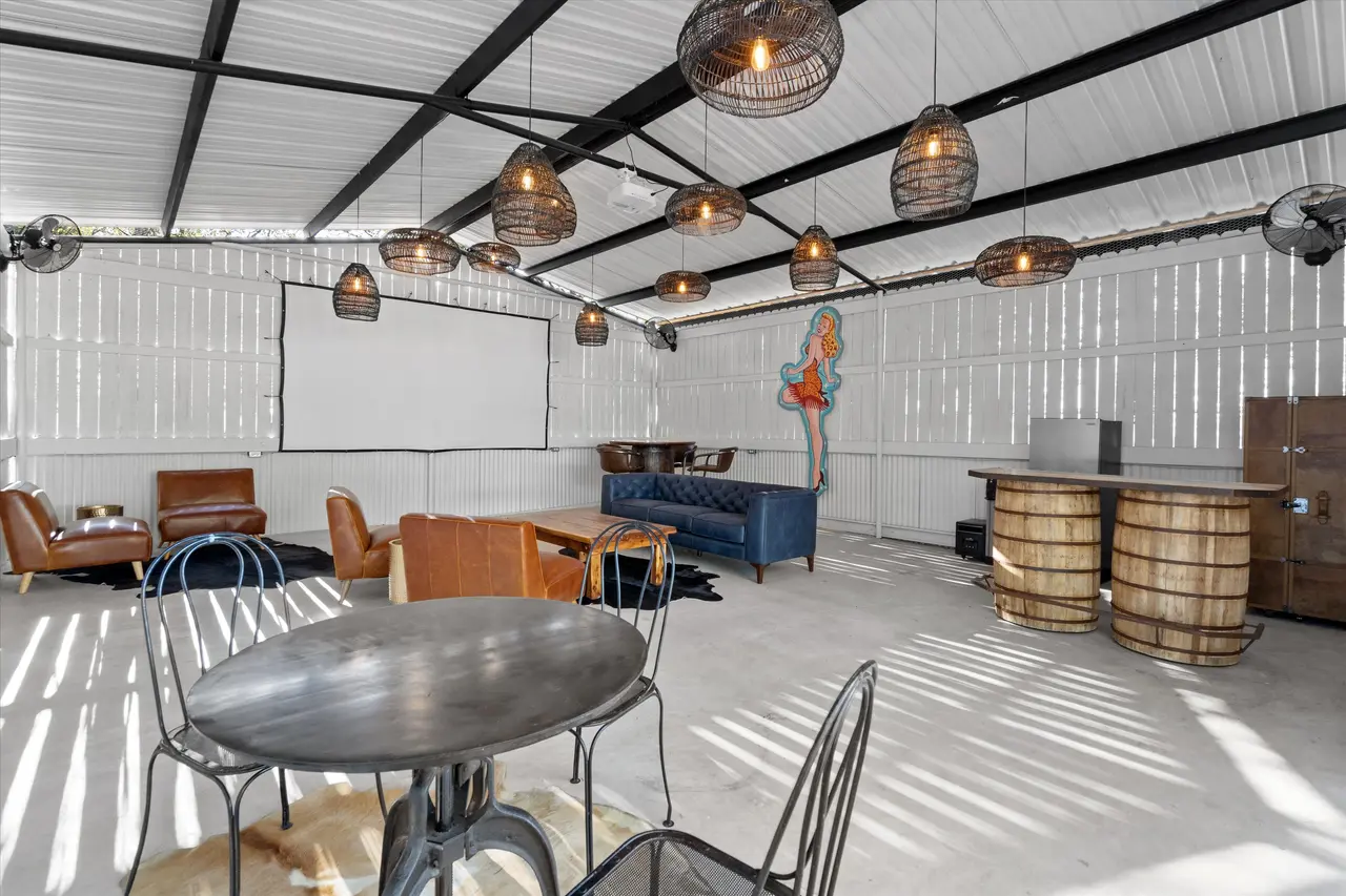 Top Tips for Planning a Successful Corporate Event with Unique Lodging Options