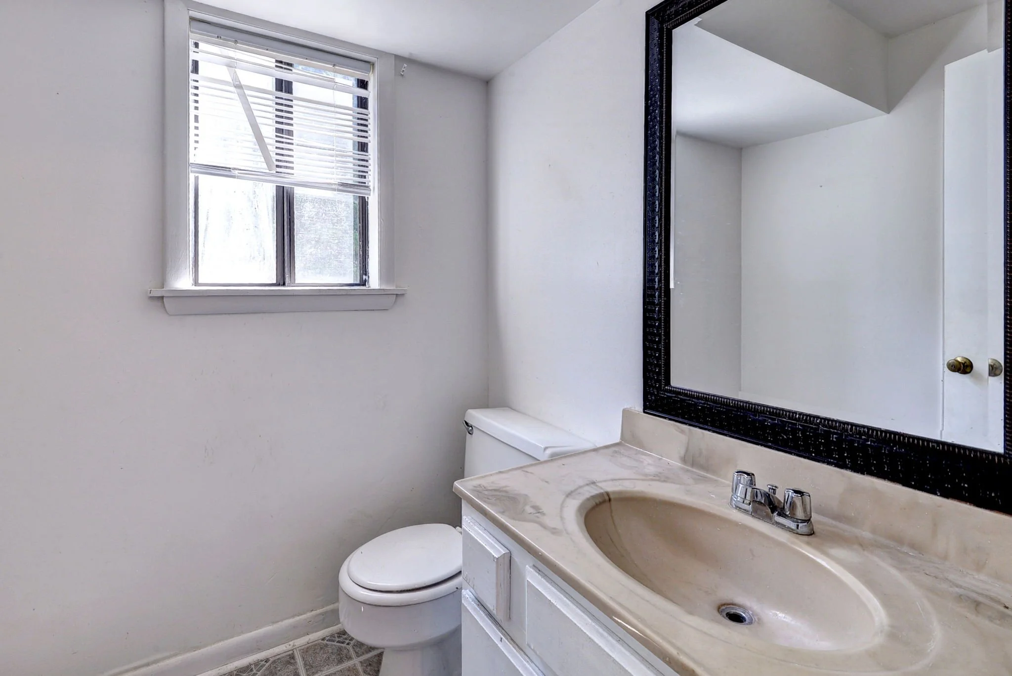 19-web-or-mls-ARC_2610_1_2 copy.jpg