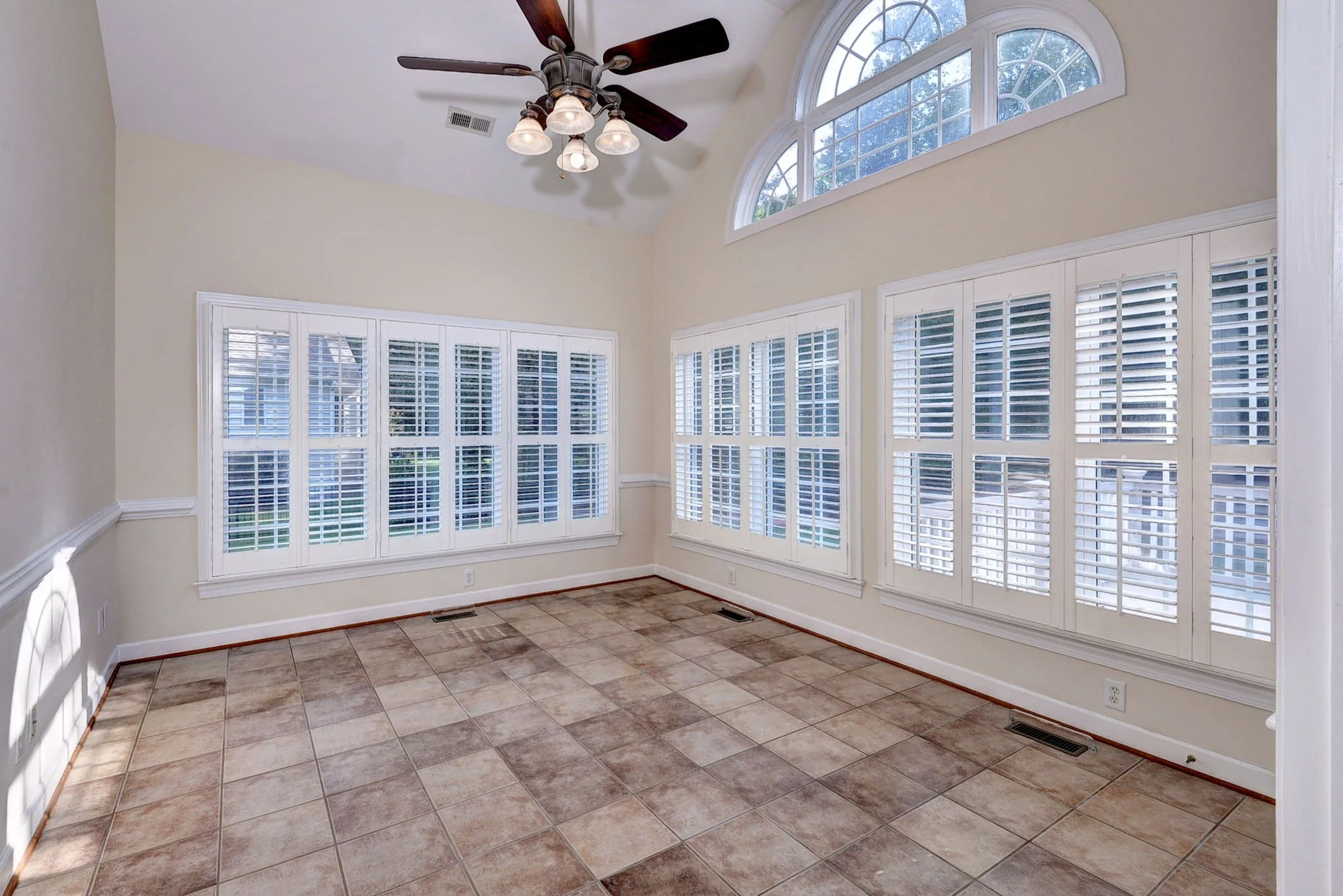 12-web-or-mls-ARC_2479_80_81 copy.jpg