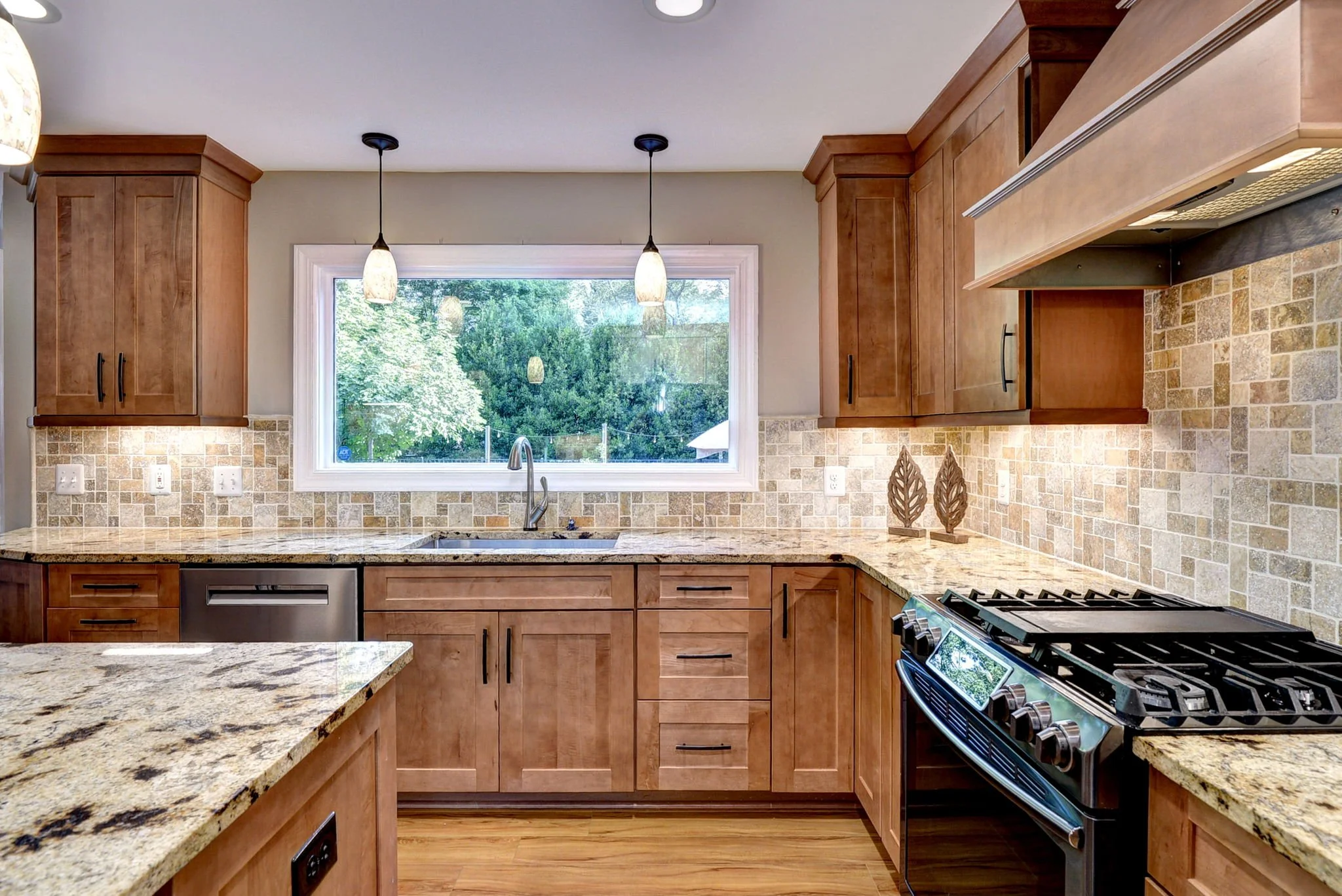 12-web-or-mls-DSC_1812_3_4 copy.jpg