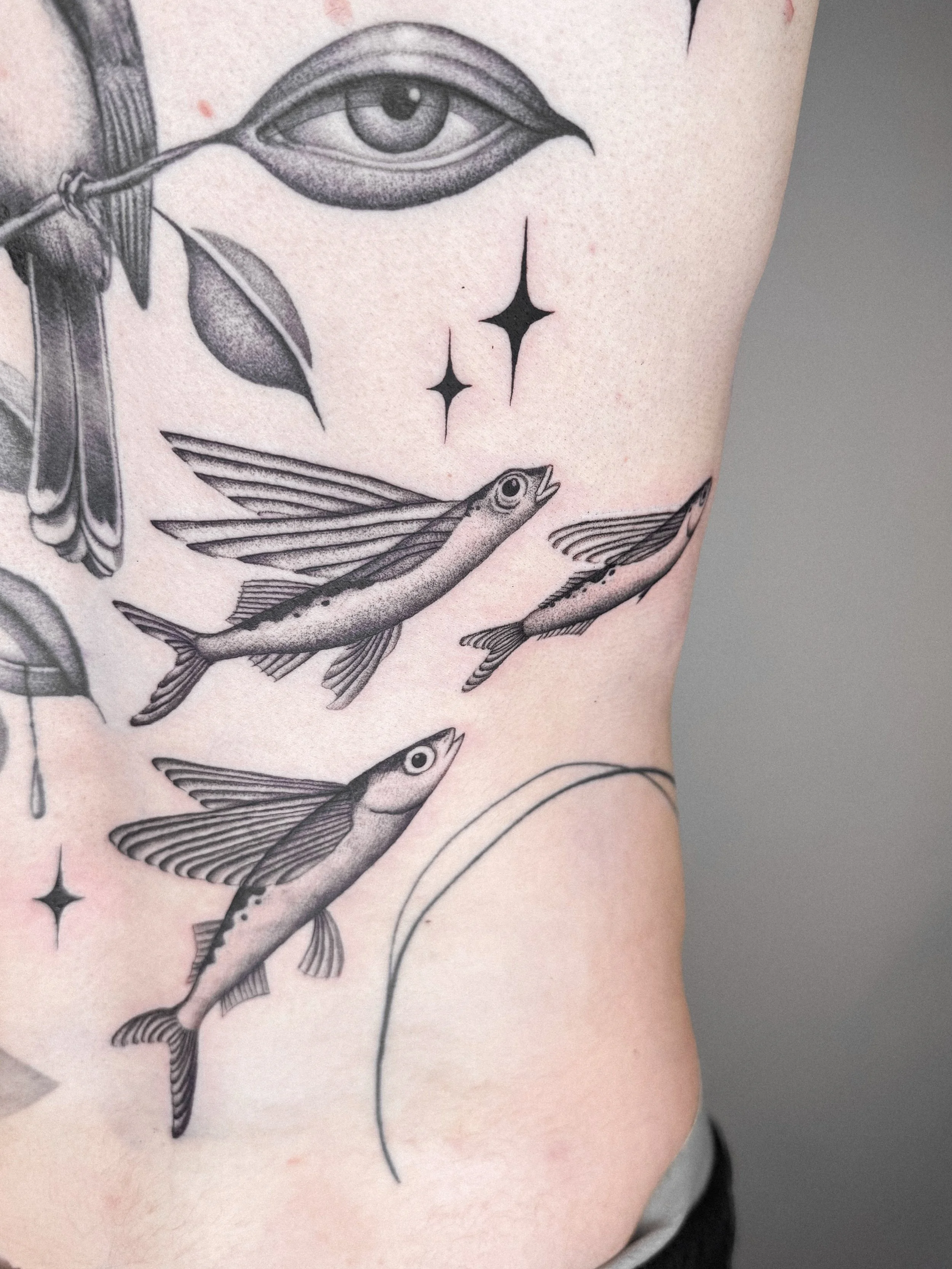 Loved doing these flying fishes ☁️🐟 ☁️ 
Bookings are open,📍 HAARLEM, NL 🇳🇱
To book send an email to: whiskeyandcreamtattoo@gmail.com or click the link in the bio ✨
.
.
.
#amsterdamtattoo #surrealismtattoo #blackworktattooartist #fishtattoo #haarl