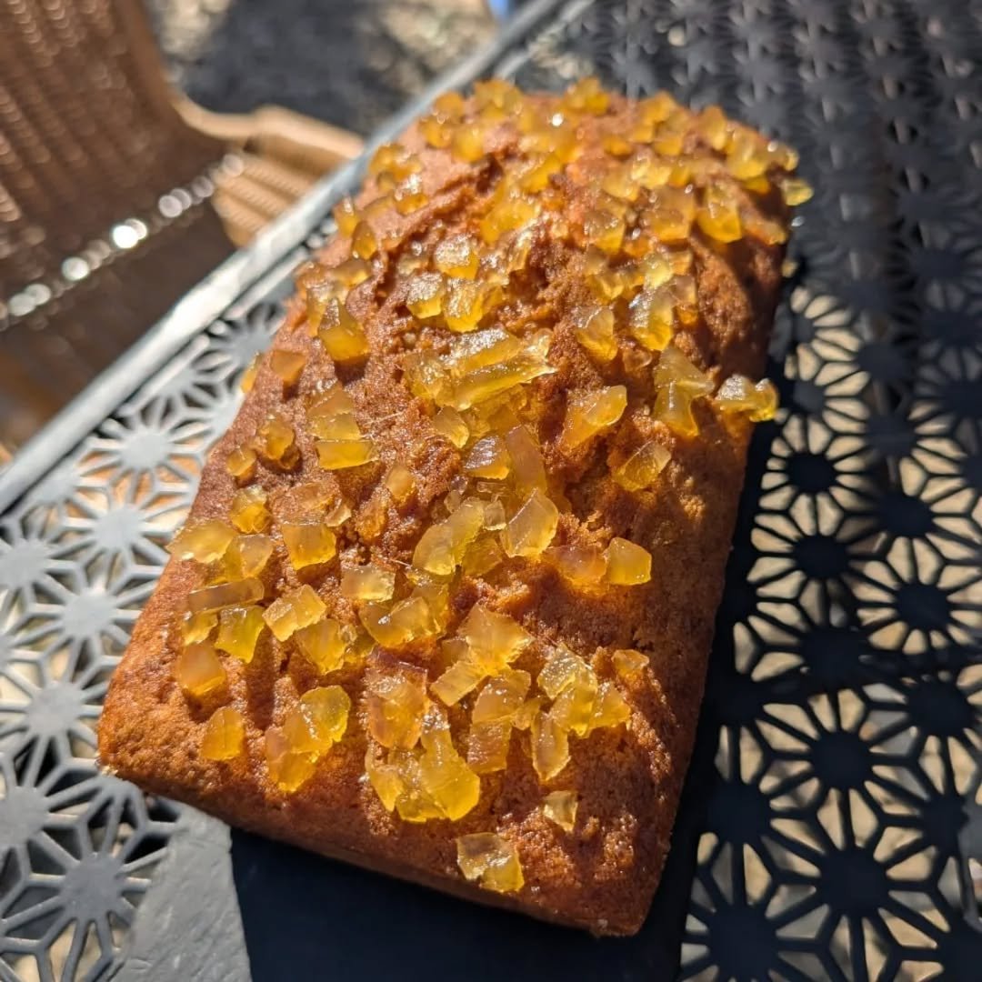 🍰 APRIL CAKE SPECIALS 🍰

This month we have on offer for you -

🍋 Lemon and Ginger Drizzle Loaf
🐥 Mini Egg Millionaire Blondie 

#cake #homemade #specials #lemon #ginger #lemongingerdrizzle #miniegg #millionaire #blondie #millionaireblondie