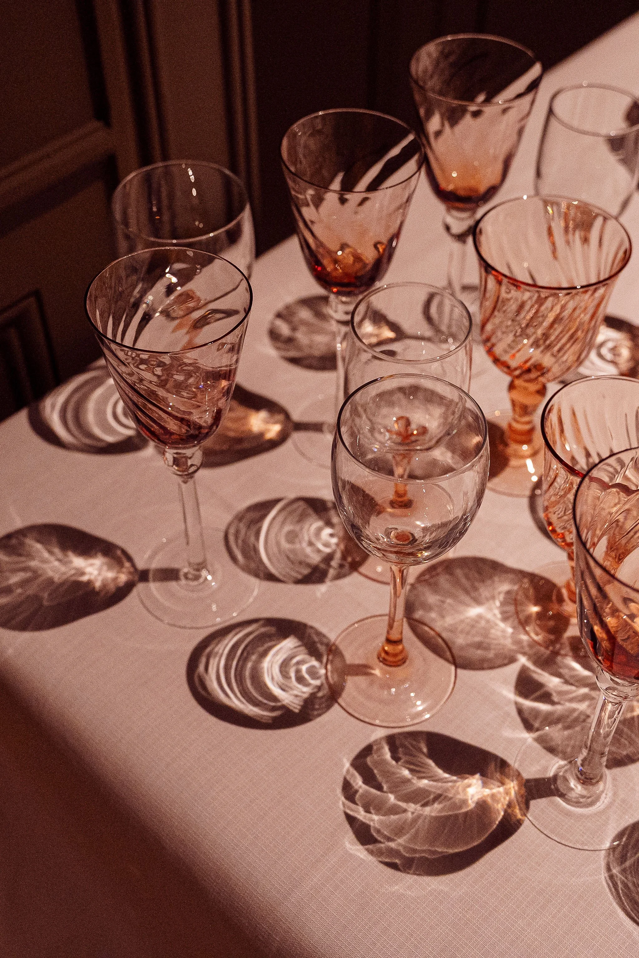 Verres roses chinés vintages anciens