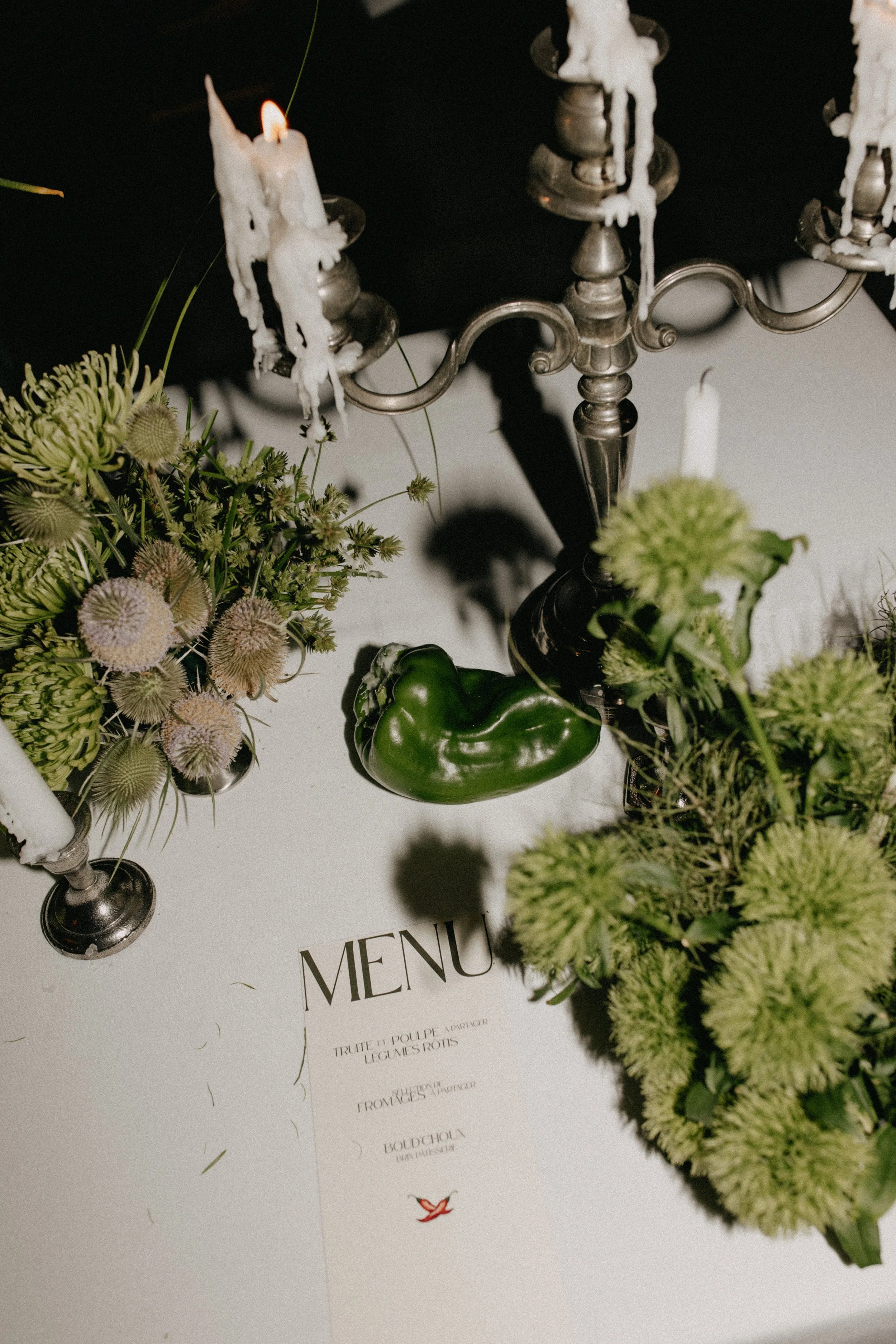Wedding design styling banquet cocktail buffet mariage argenterie drapé dentelle vaisselle vintage piment pays basque bordeaux france