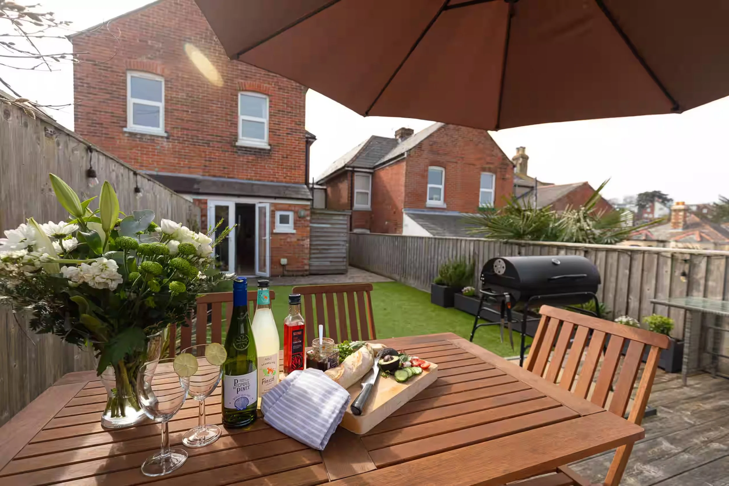 Hostd Mainstay Cowes garden.jpeg