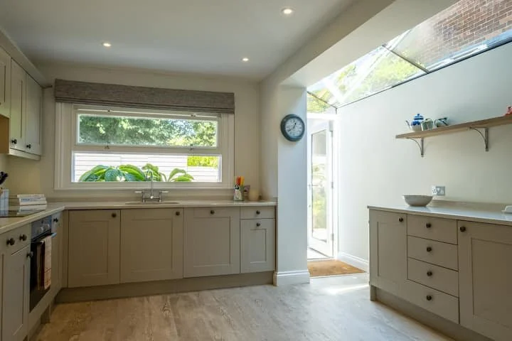 Hostd Homes_Holmwood 20 .jpeg