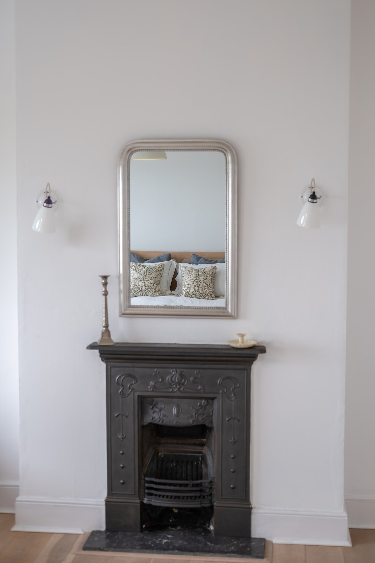 Devonshire Terrace hostd  fireplace.jpeg