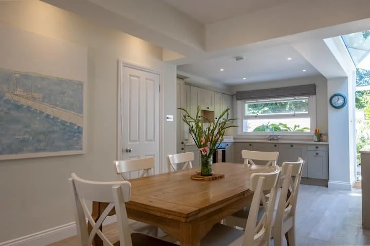 Hostd Homes_Holmwood 21.jpeg