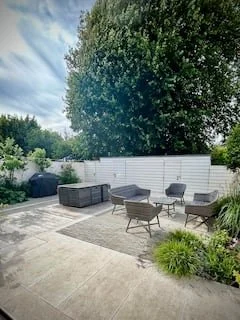 Hostd Homes_ Holmwood 8.jpeg