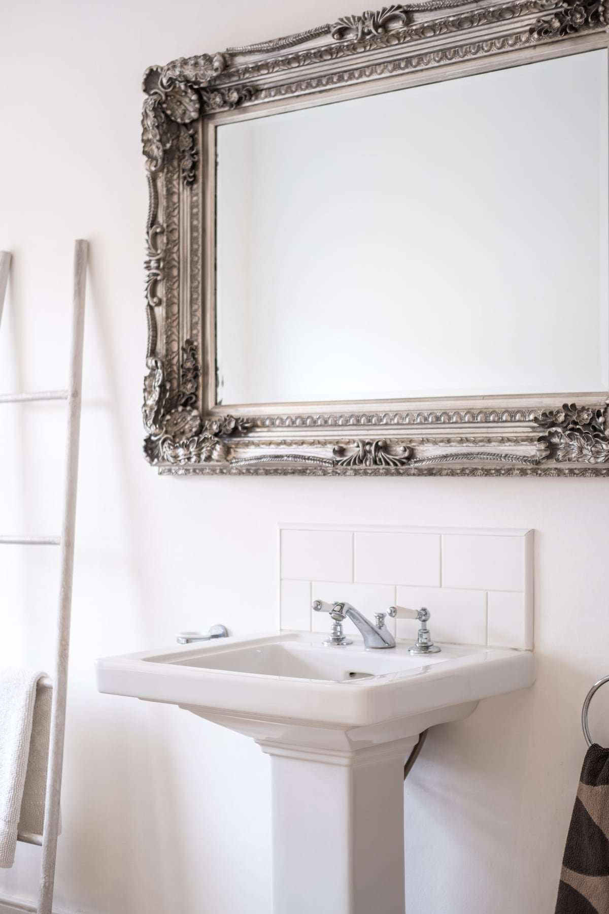 Devonshire Terrace hostd  sink.jpeg