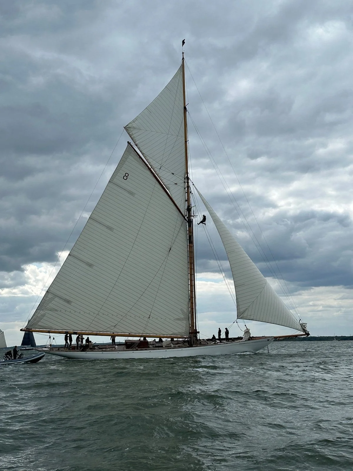 Hostd Bramble Bank House Cowes boat.jpeg