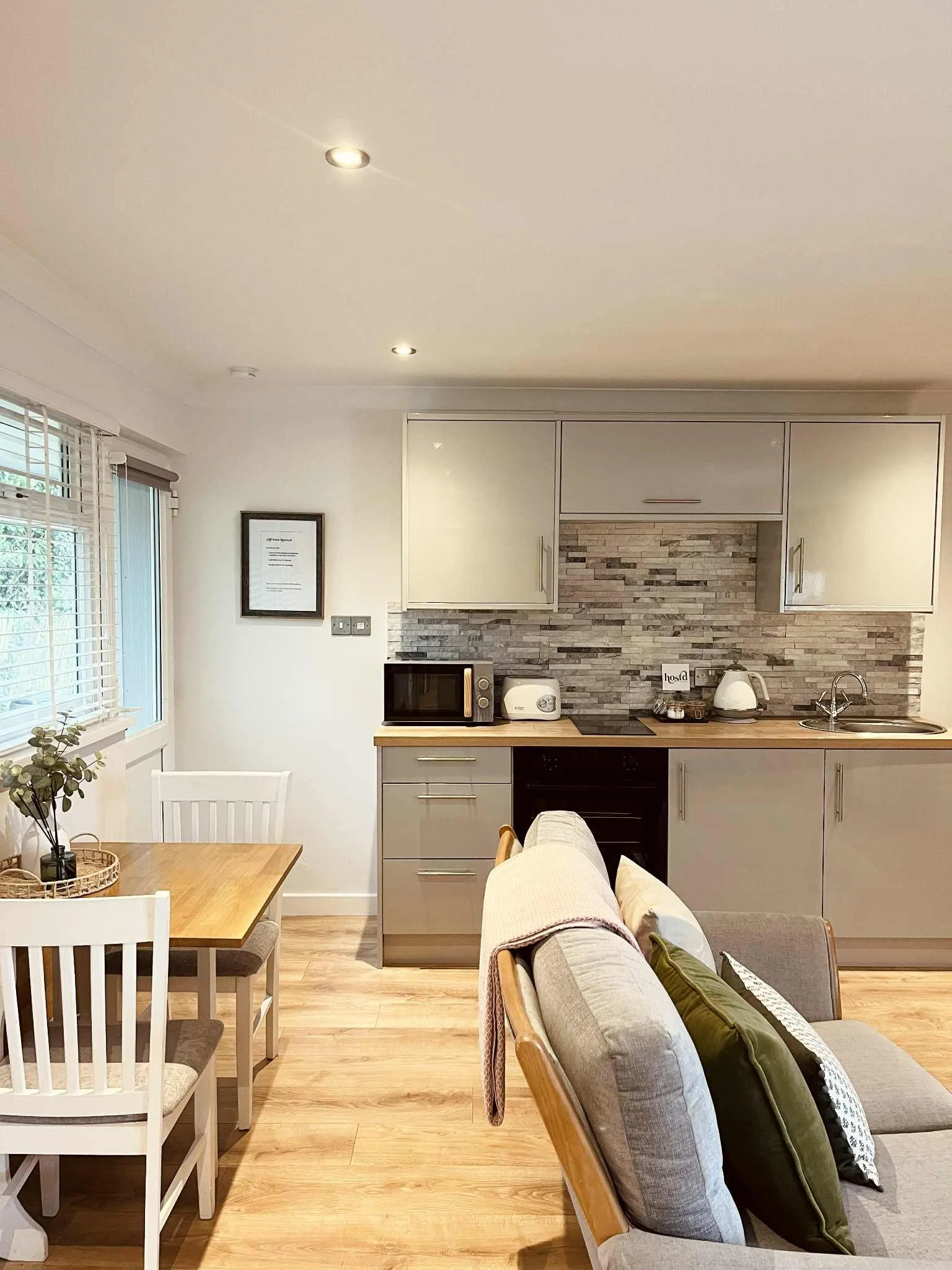 9a803420-5106-4320-929d-de57bd0c4f8e (1).jpeg