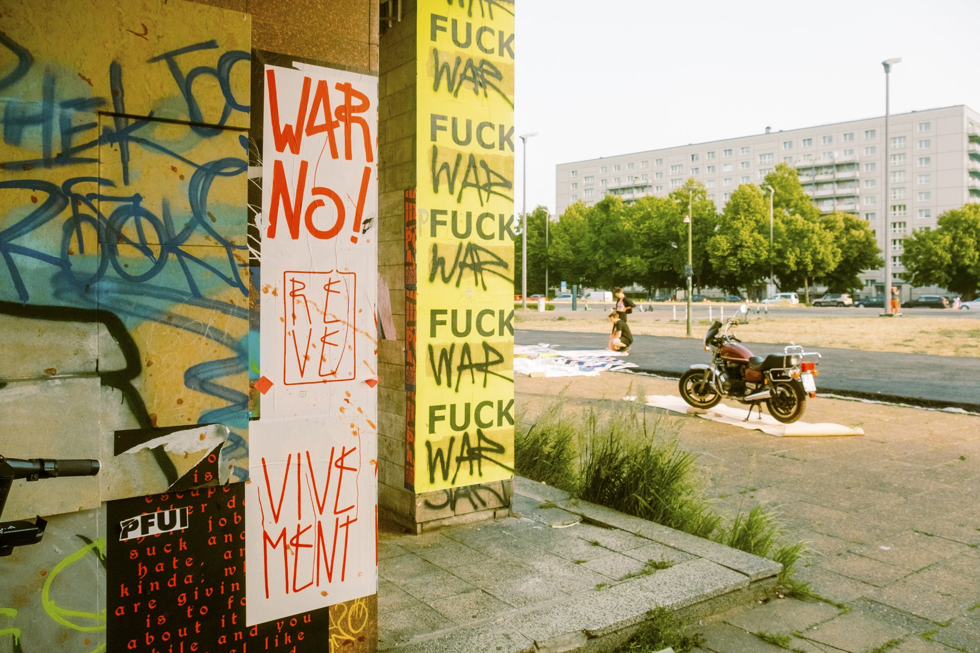BerlinWarNo.jpg