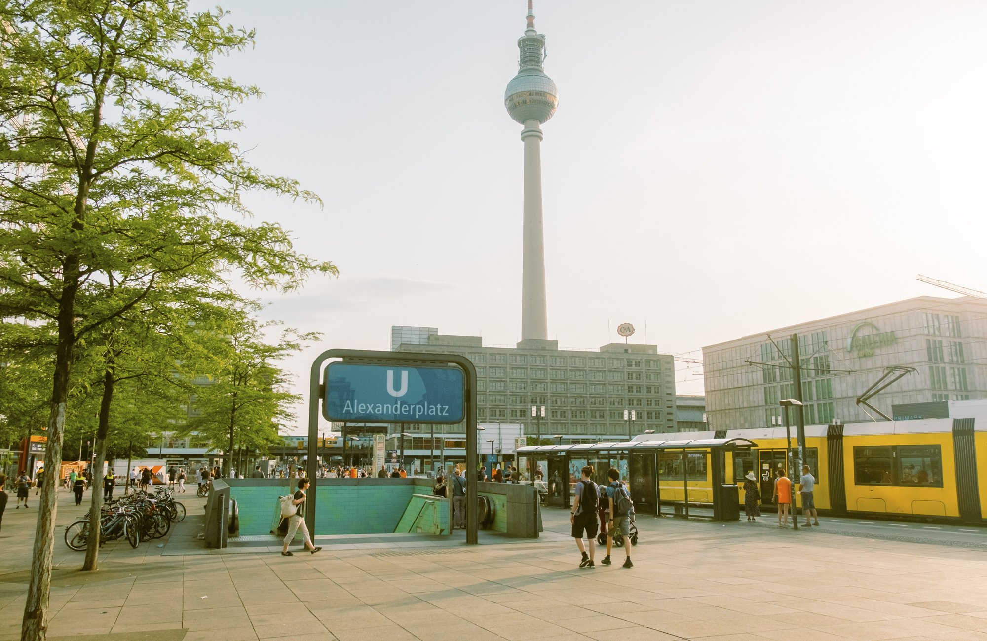 BerlinAPlatzSign.jpg