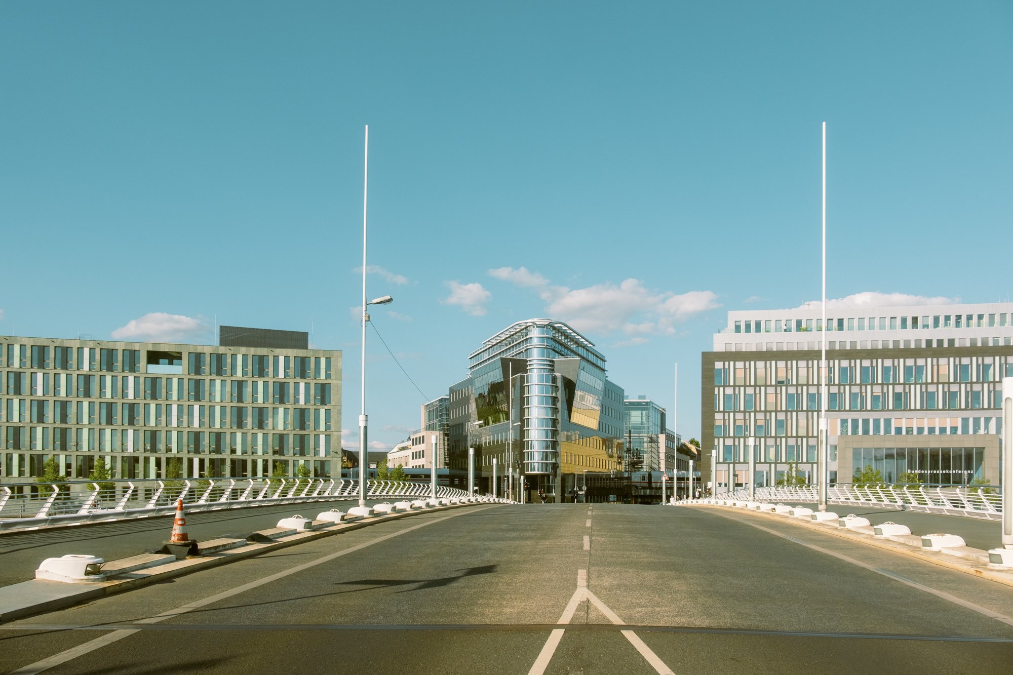BerlinEmptyBridge.jpg