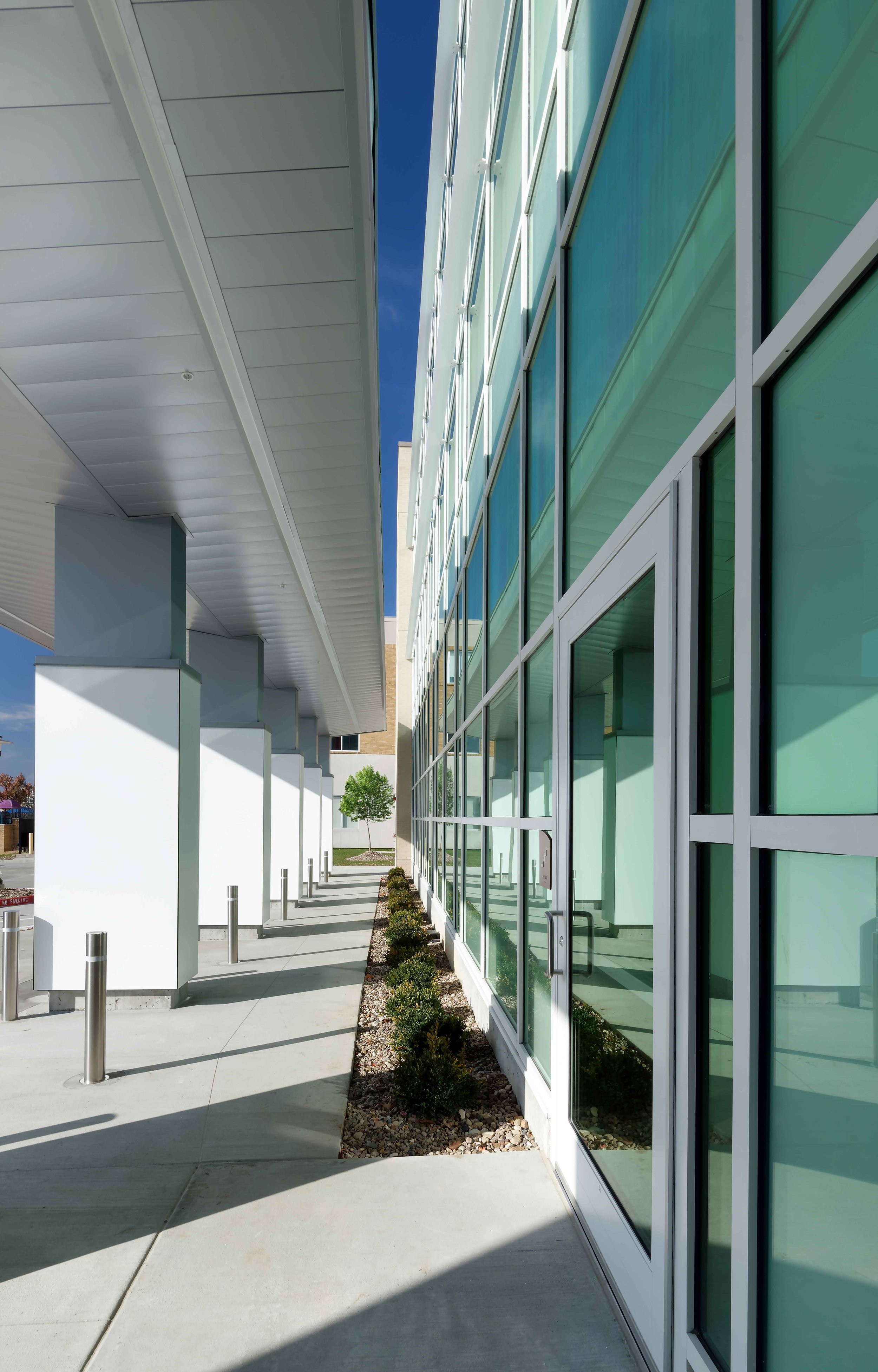 MUHealthcareER-Ext-06_edit.jpg