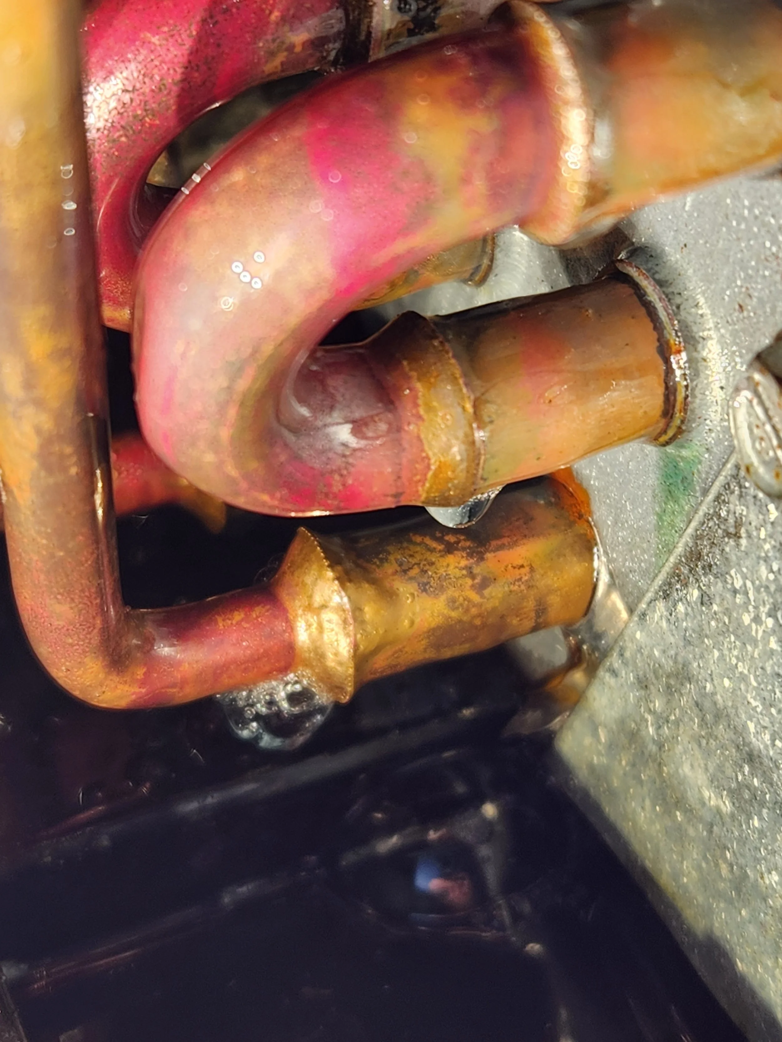 Refrigerant_leak.jpg