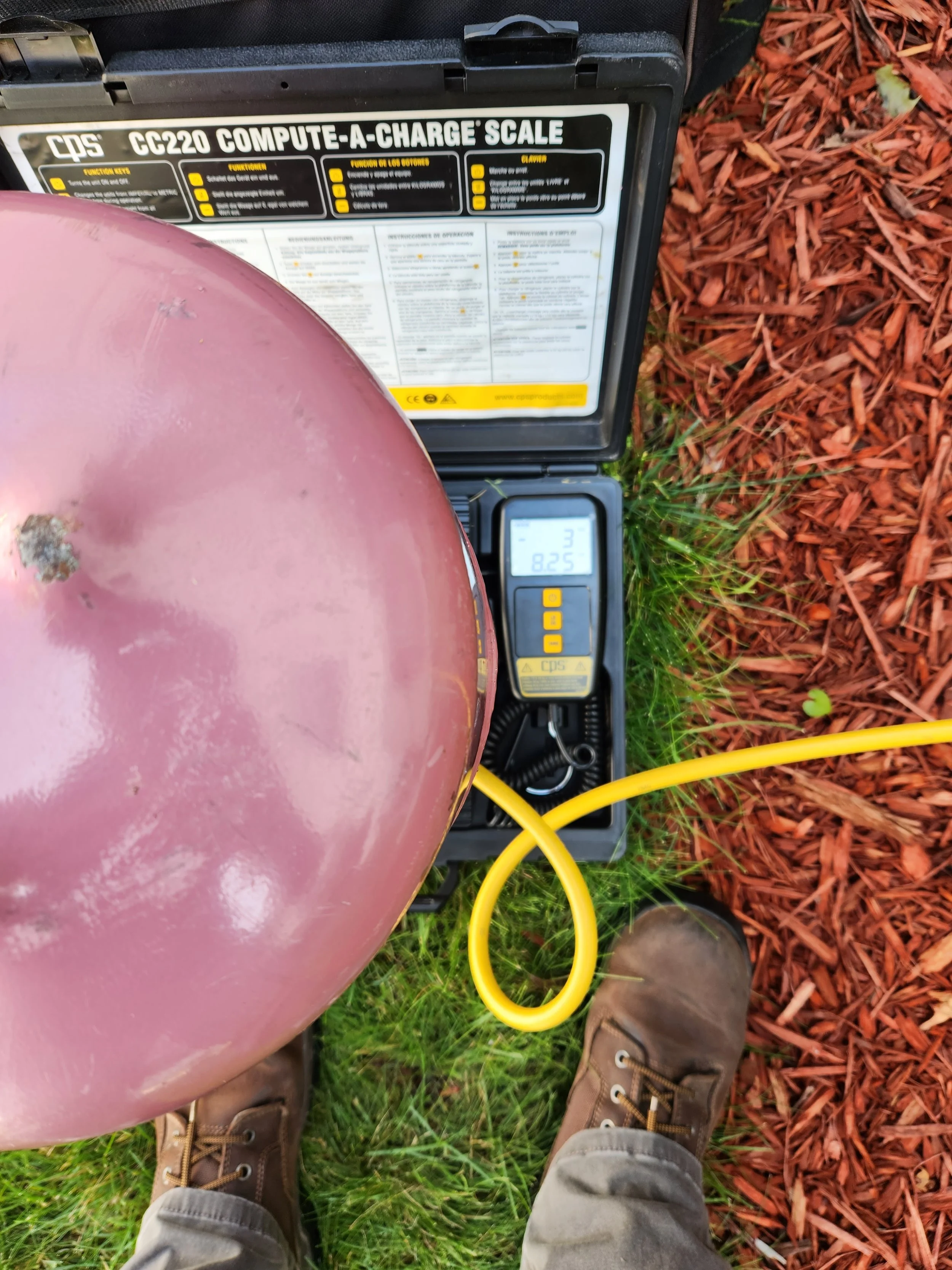 R410a_refrigerant_scale.jpg