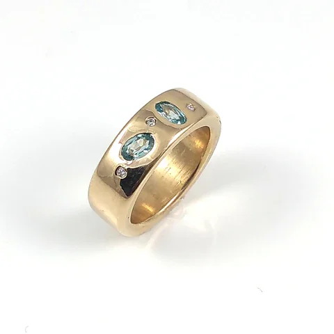 GoldenHandStudios Custom1.webp