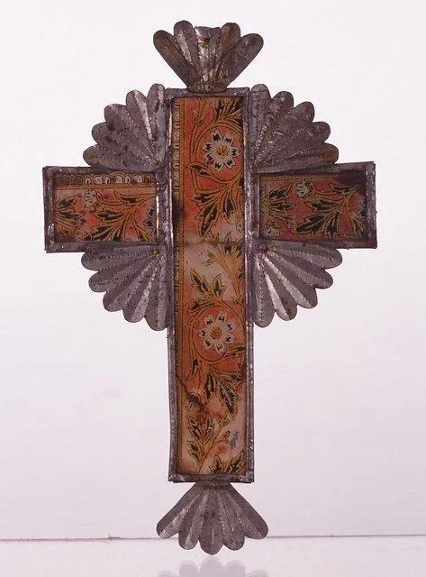 Tin Cross / Cruz