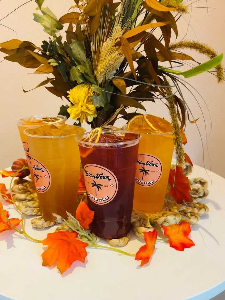 🍂✨ Fall vibes in every sip! ✨🍂
We&rsquo;re bringing the flavors of the season with our favorite fall teas:

🍁 Autumn Breeze &ndash; refreshing + energizing 
🍏 Apple Cider &ndash; warm + cozy comfort
🍇 Harvest Punch &ndash; fruity fall twist
🌅 G