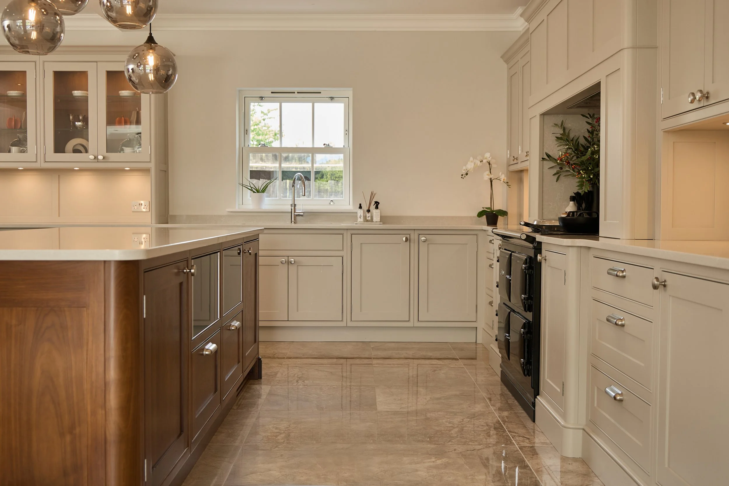 Kitchen from the opposite angle