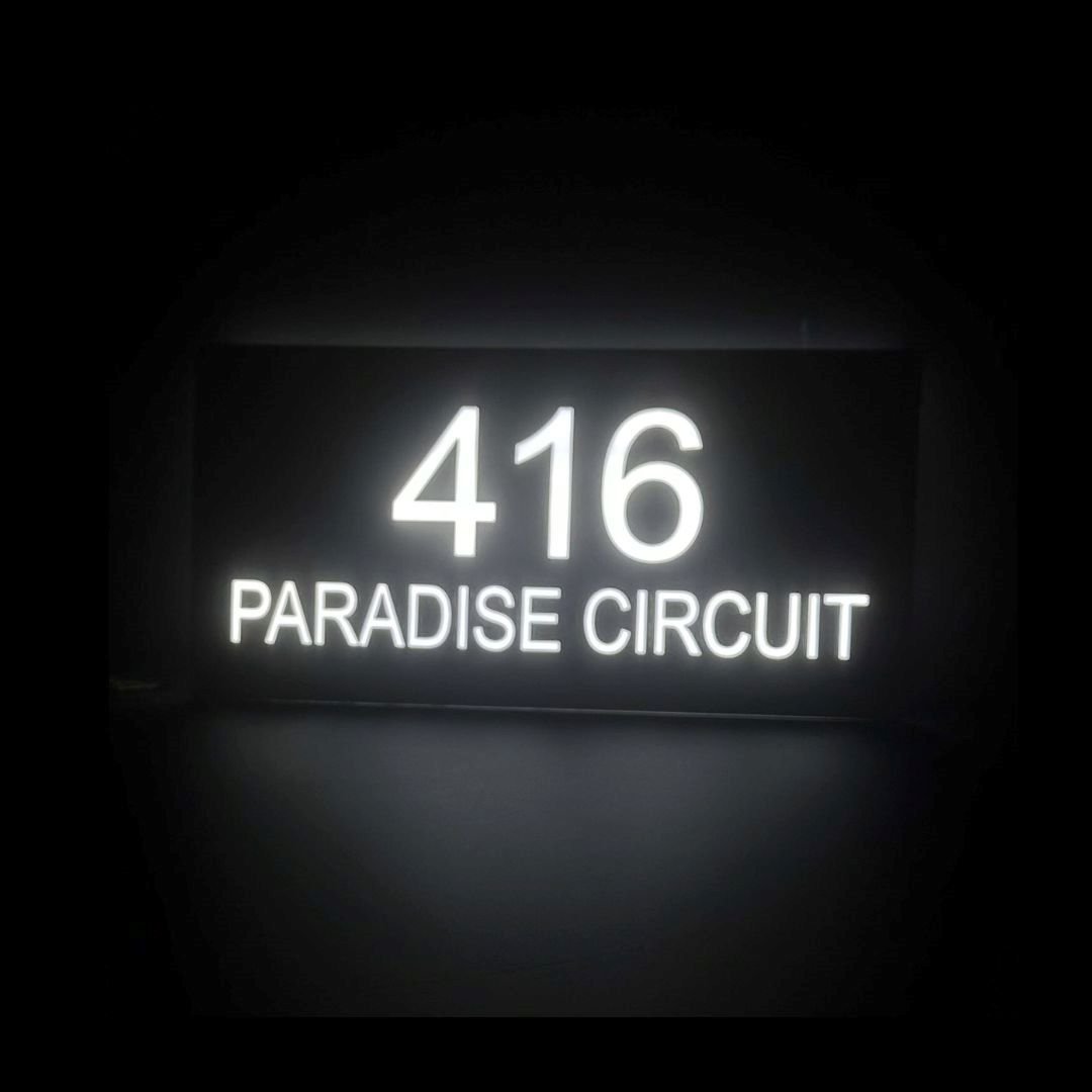 slim-line-the-paradise.jpg