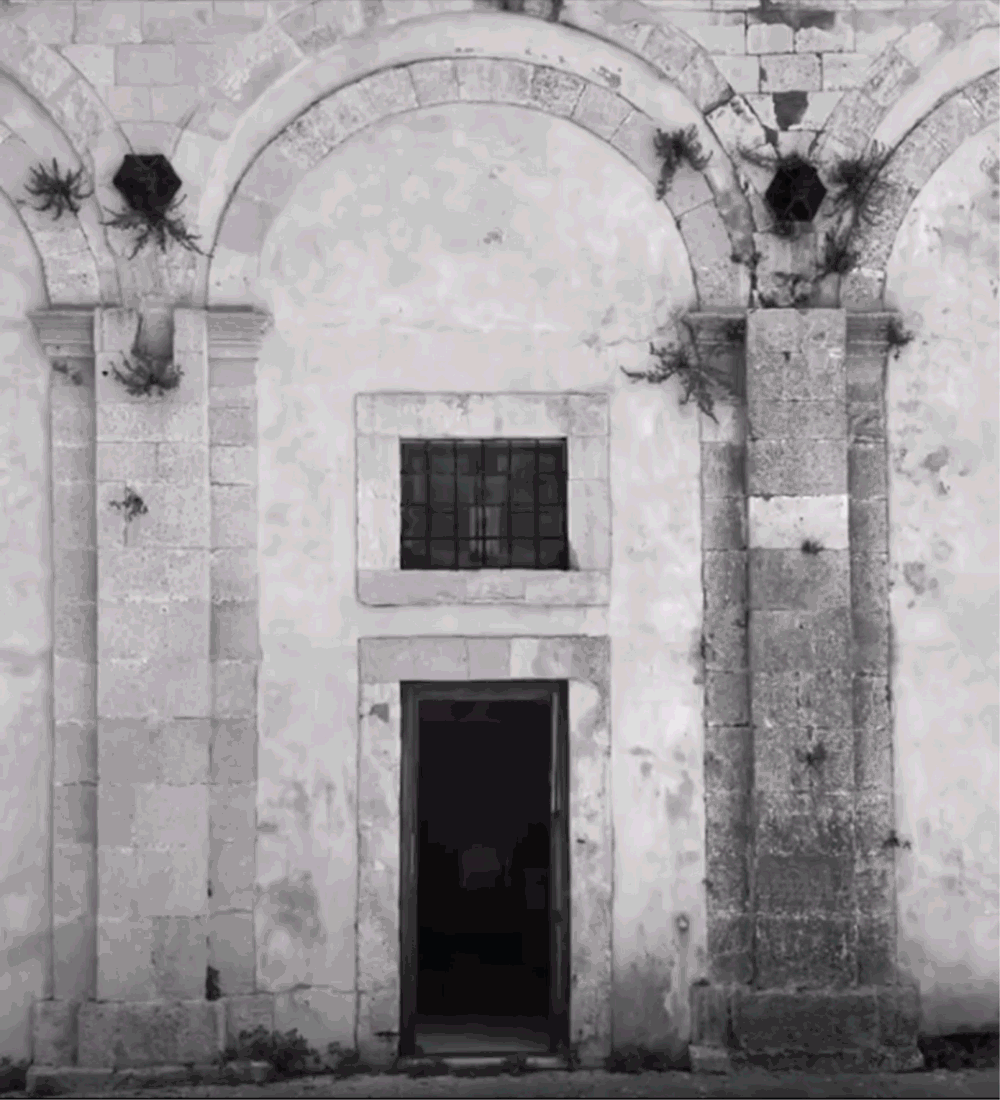 ISOLA APERTA